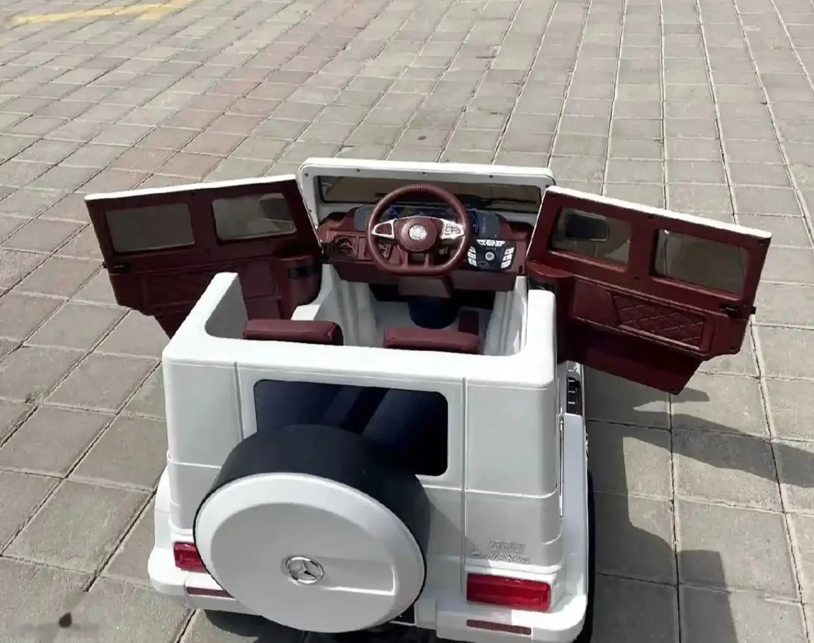 Детский электромобиль