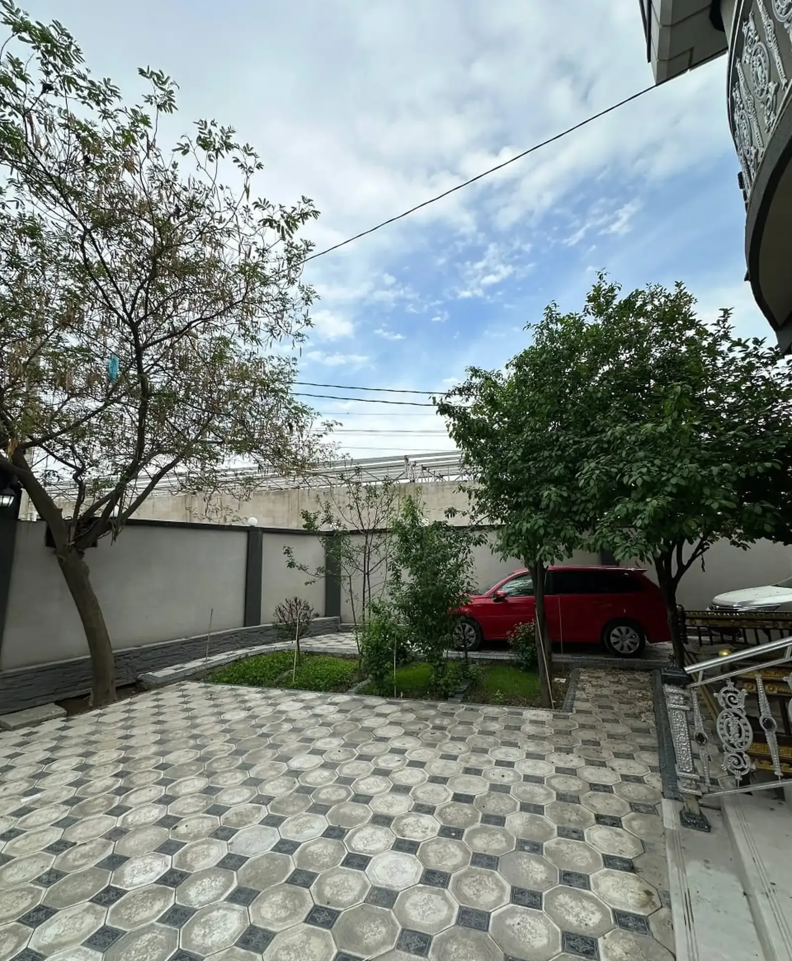 2 этажный, 6-комн. дом, 200 м², 4 соток, Сино
