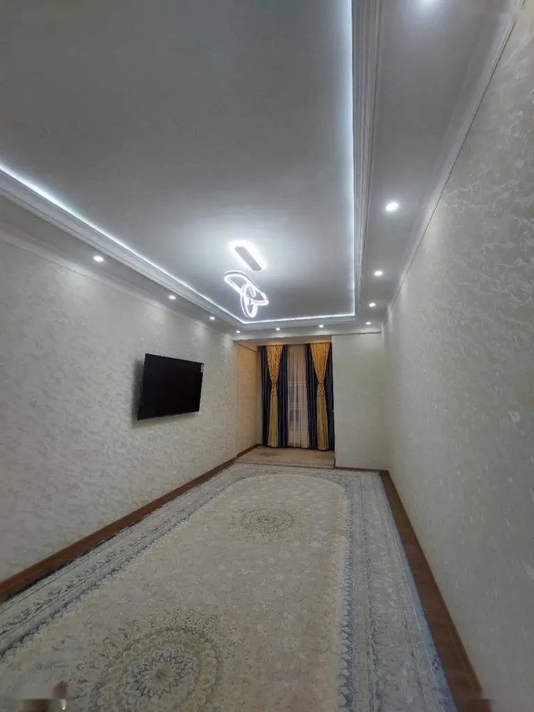2-комн. квартира, 6 этаж, 70м², Сино