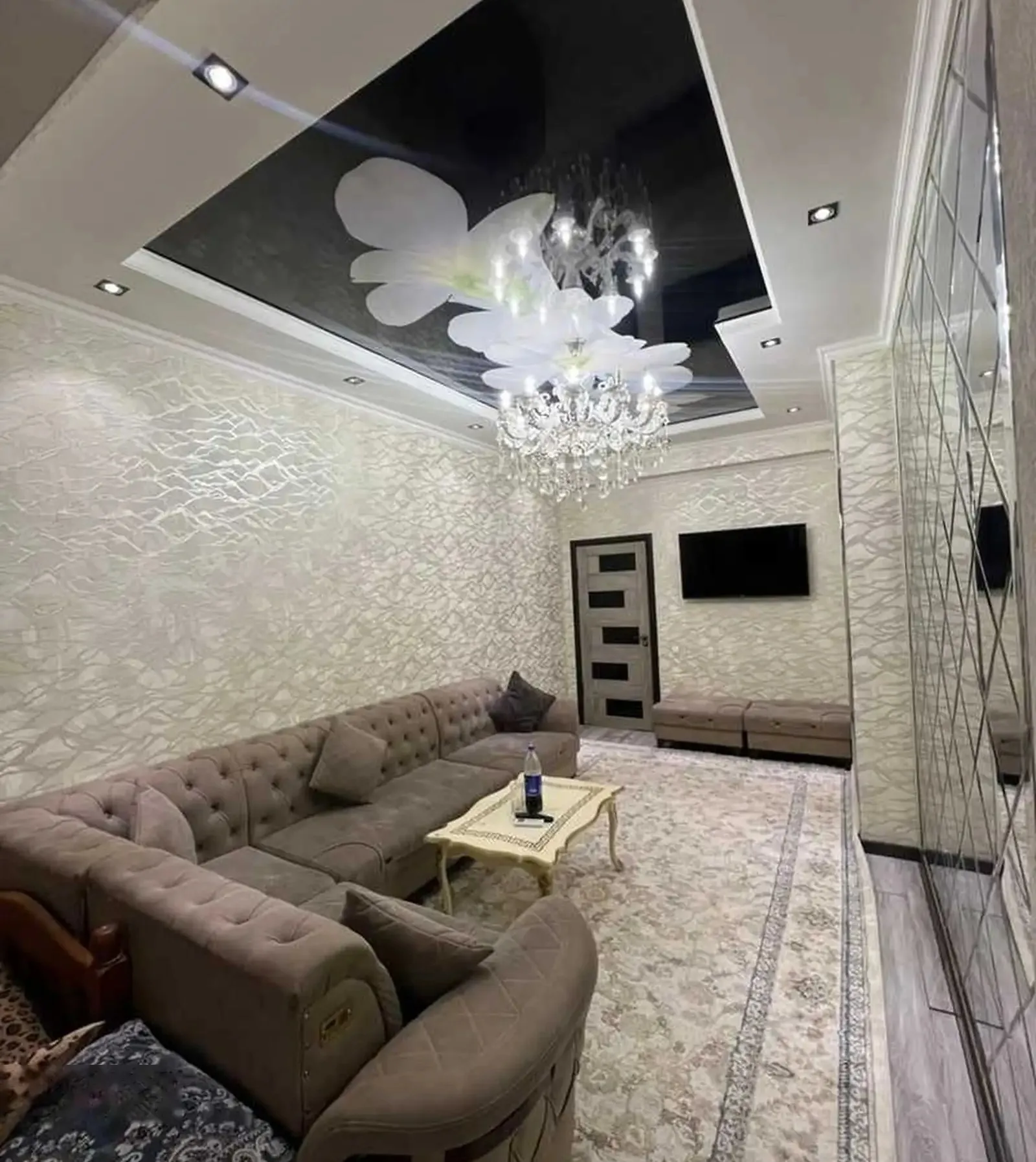 2-комн. квартира, 10 этаж, 65м², Шохмансур