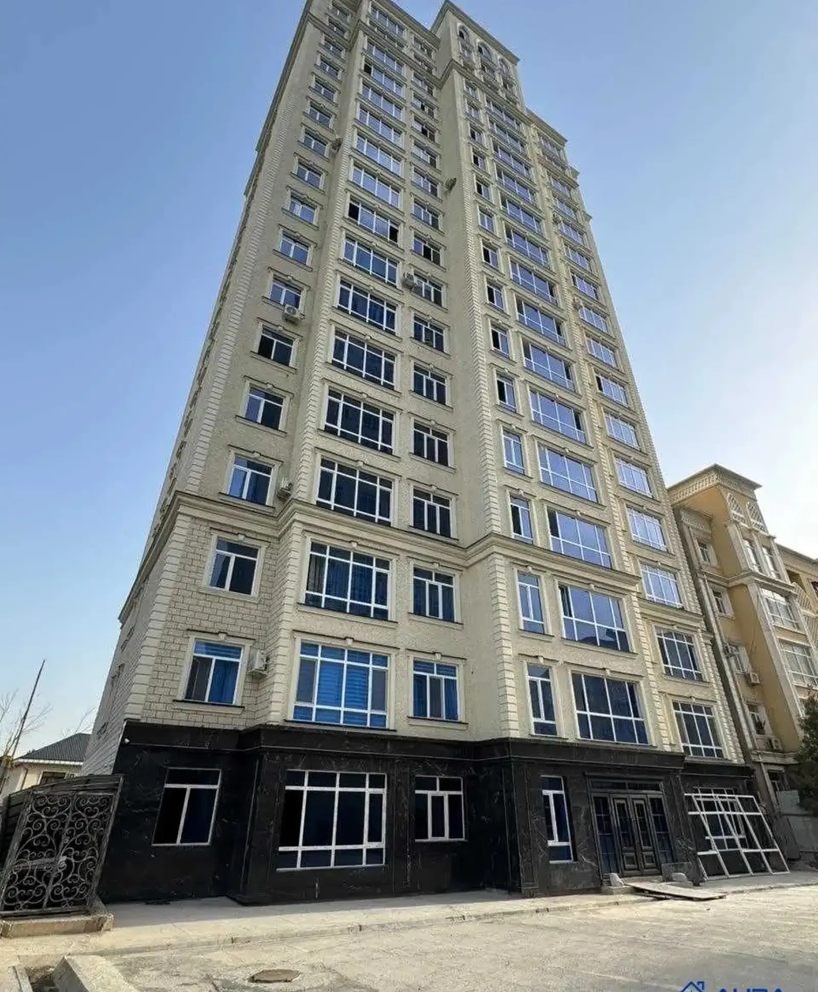 3-комн. квартира, 17 этаж, 75 м², Сино, 103 мкр, Милано Мода