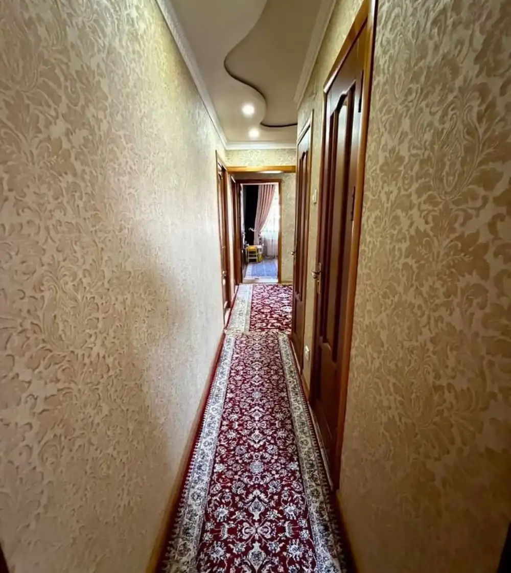 3-комн. квартира, 5 этаж, 70 м², Сино