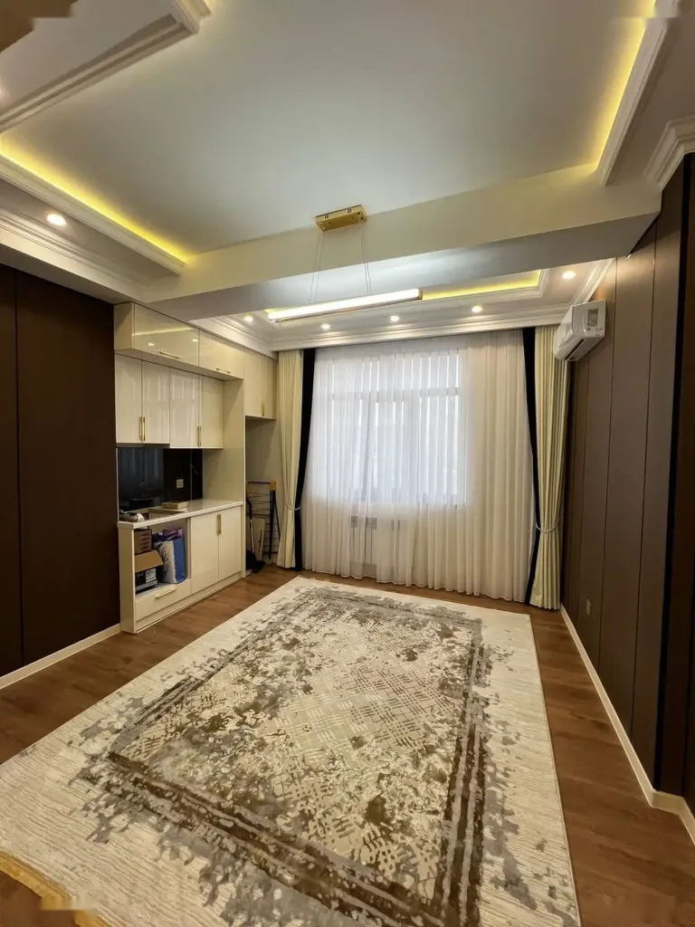 3-комн. квартира, 4 этаж, 93 м², фирдавси