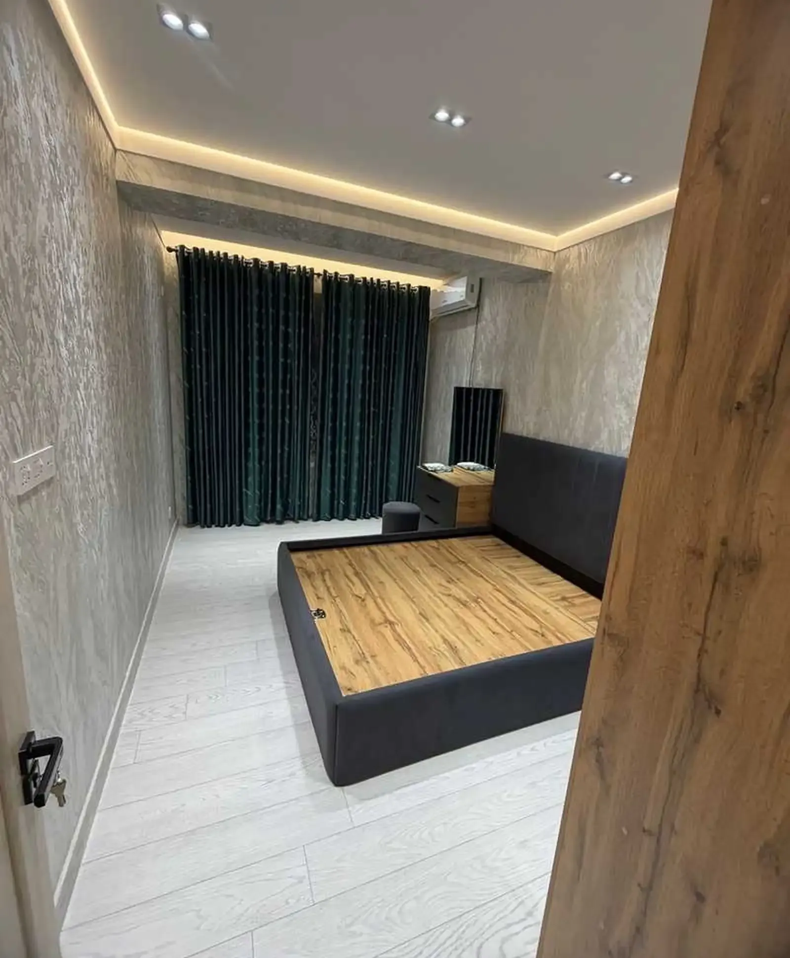 2-комн. квартира, 11 этаж, 60м², сино