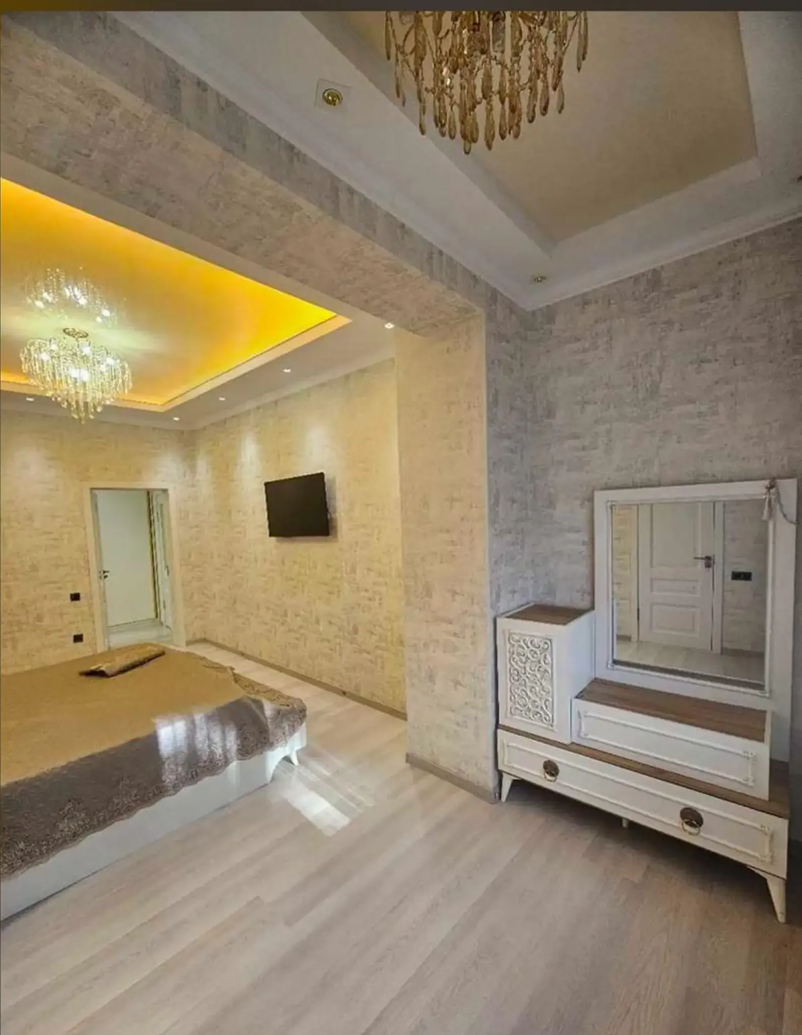 2-к квартира, 3 этаж, 75 м², Шохмансур