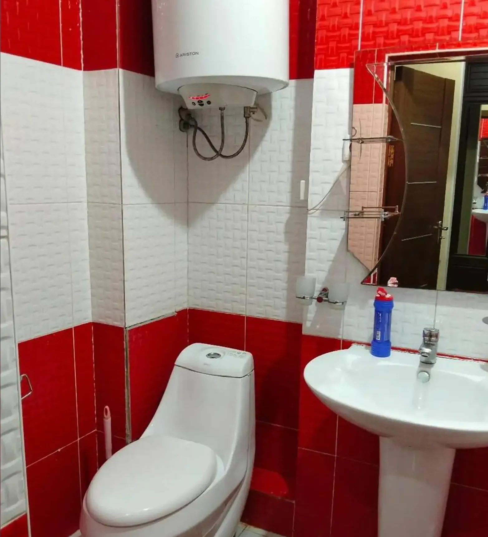2-комн. квартира, 2 этаж, 70м², Сино