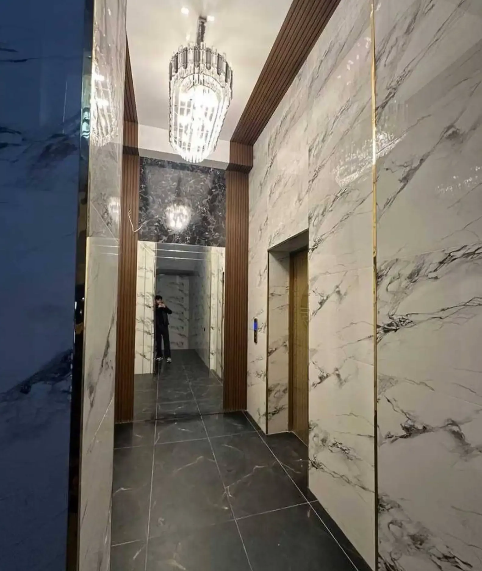 2-комн. квартира, 17 этаж, 70 м², Шохмансур