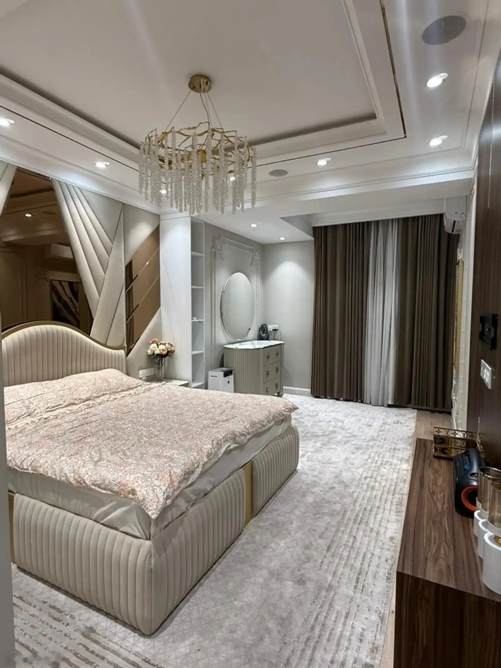 4-к квартира, 13 этаж, 160 м², овир