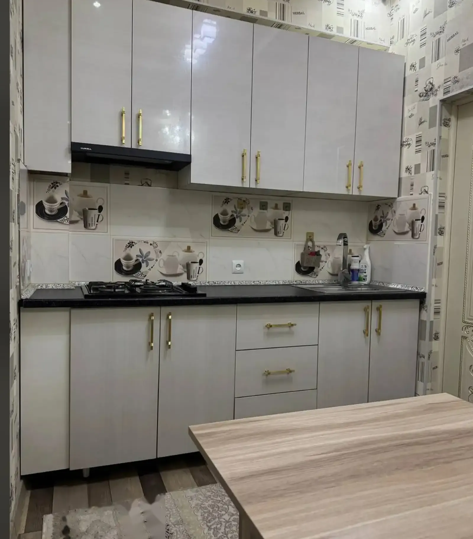 2-комн. квартира, 13 этаж, 62м², Фирдавси