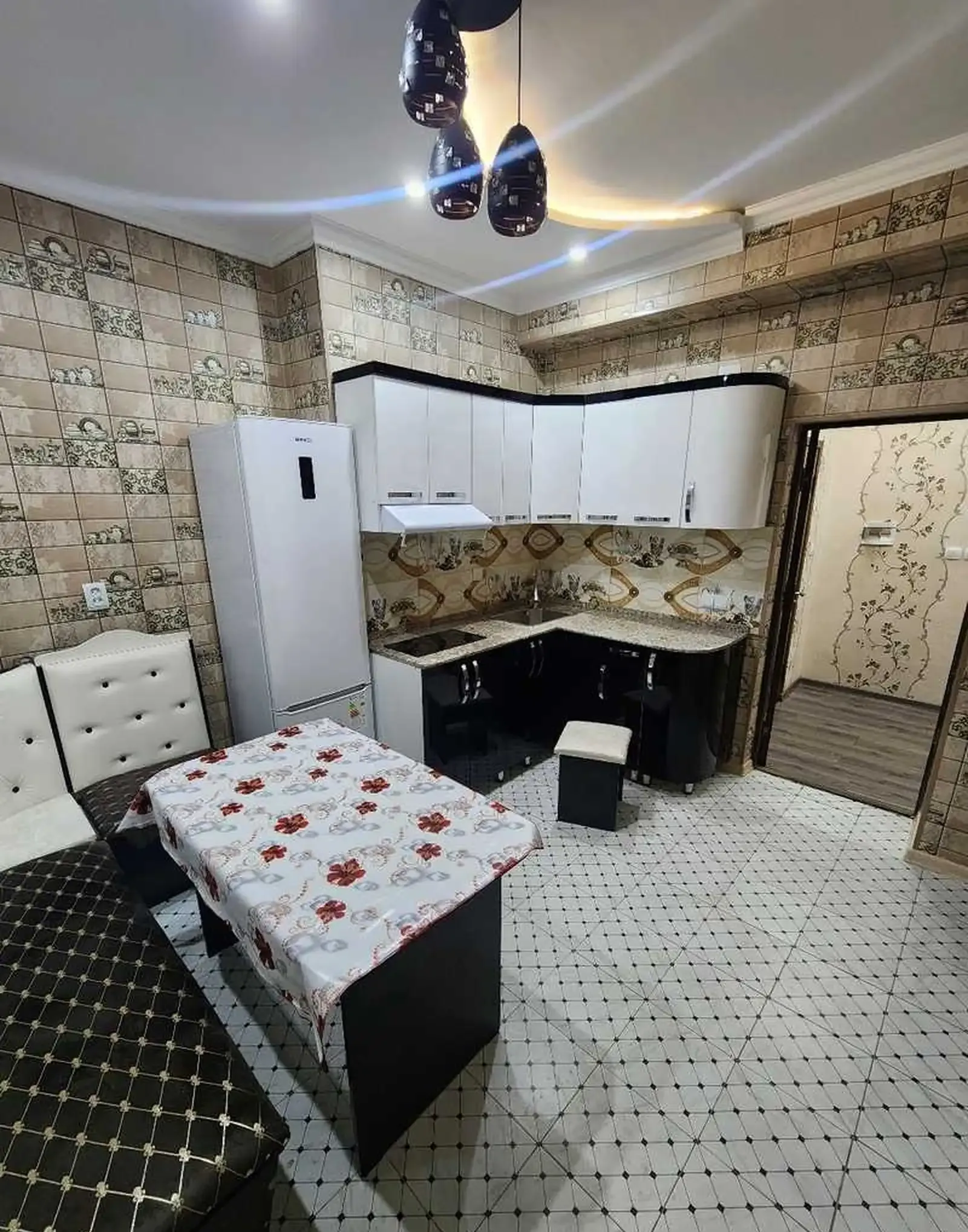 2-комн. квартира, 14 этаж, 55м², Фирдавси