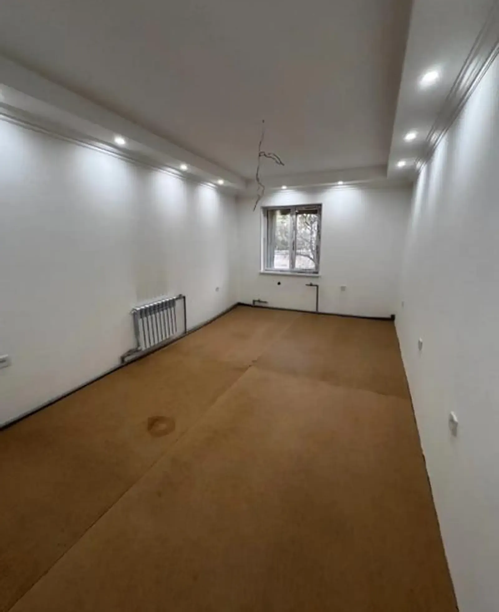 2-этажный, 10 комнатный дом, 600 м², Сомони