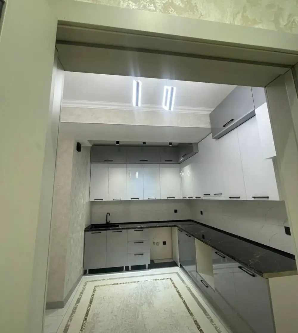 2-комн. квартира, 8 этаж, 76 м², Сино