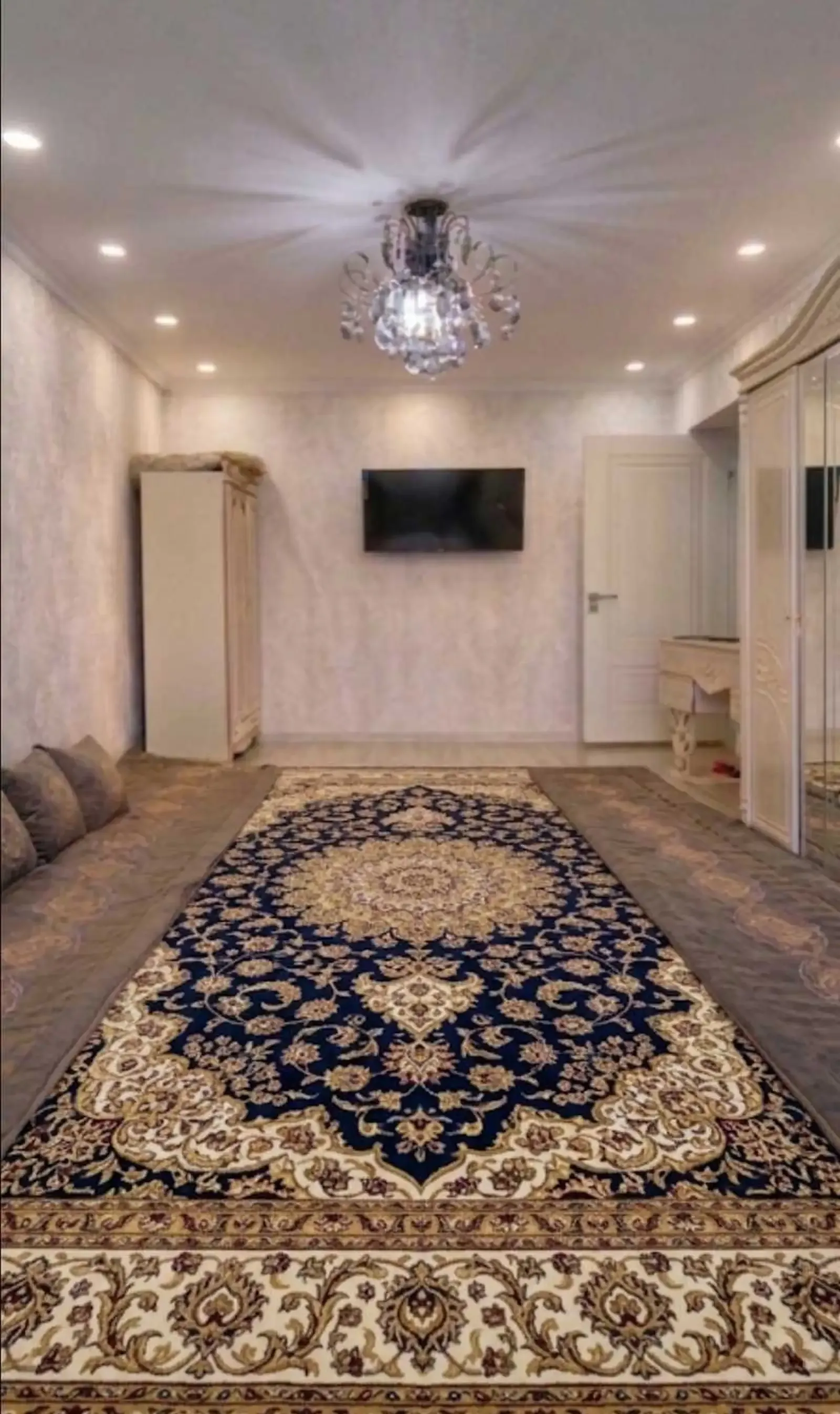 2-комн. квартира, 2 этаж, 54м², Фирдавси