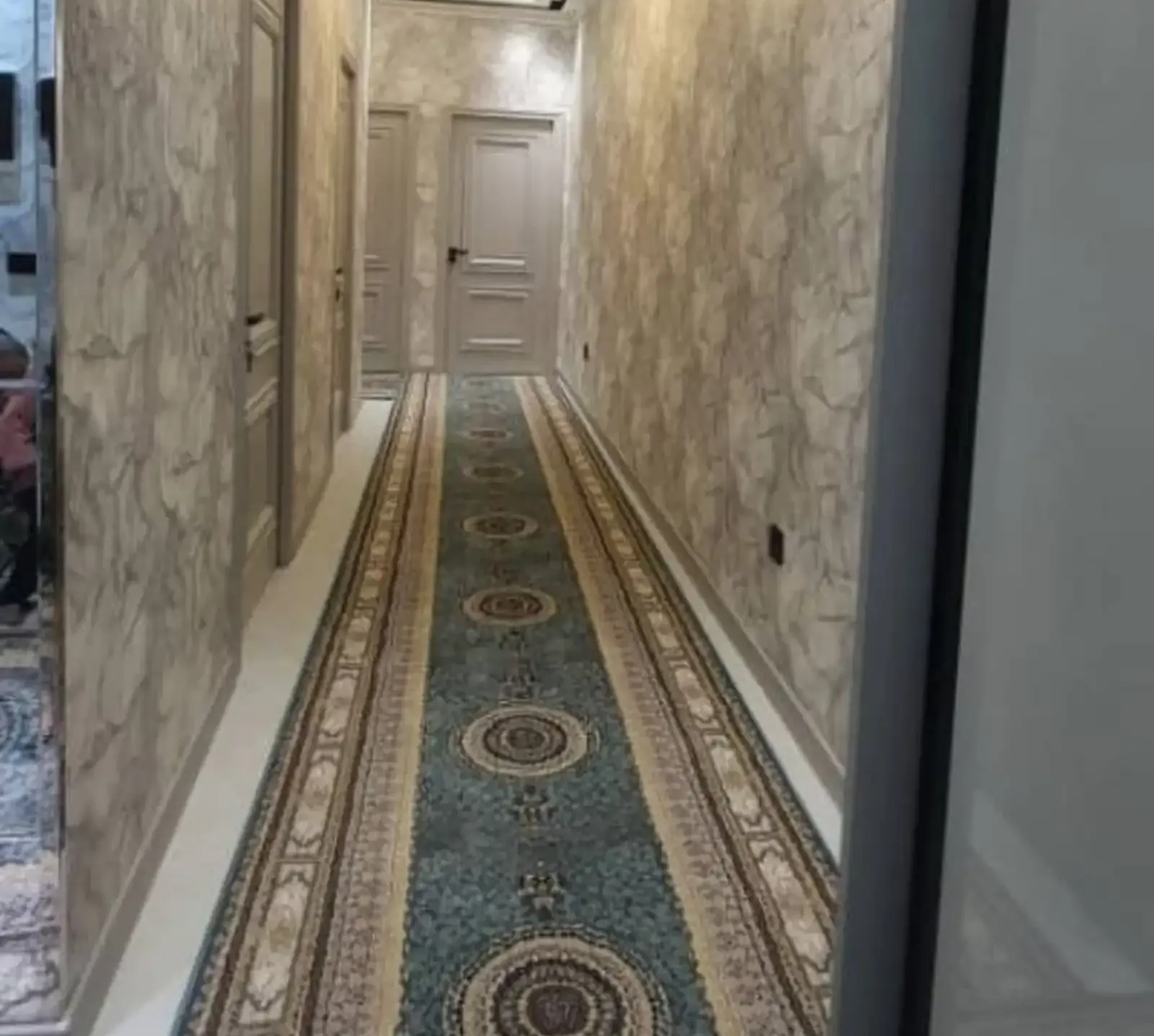 4-к квартира, 8 этаж, 103 м², Сино 82мкр