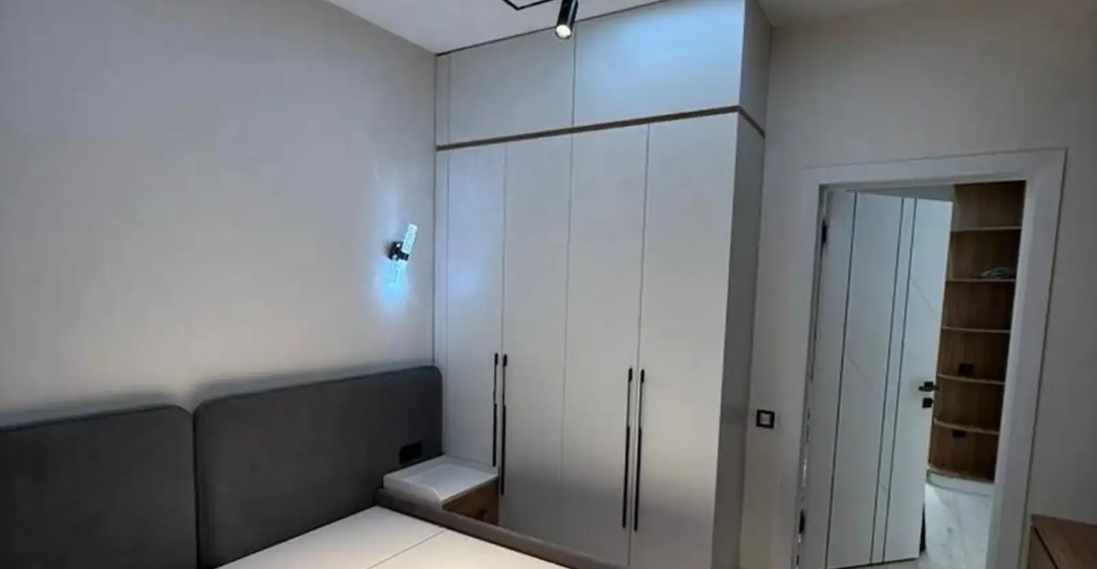 1-комн. квартира, 7 этаж, 61 м², Шохмансур