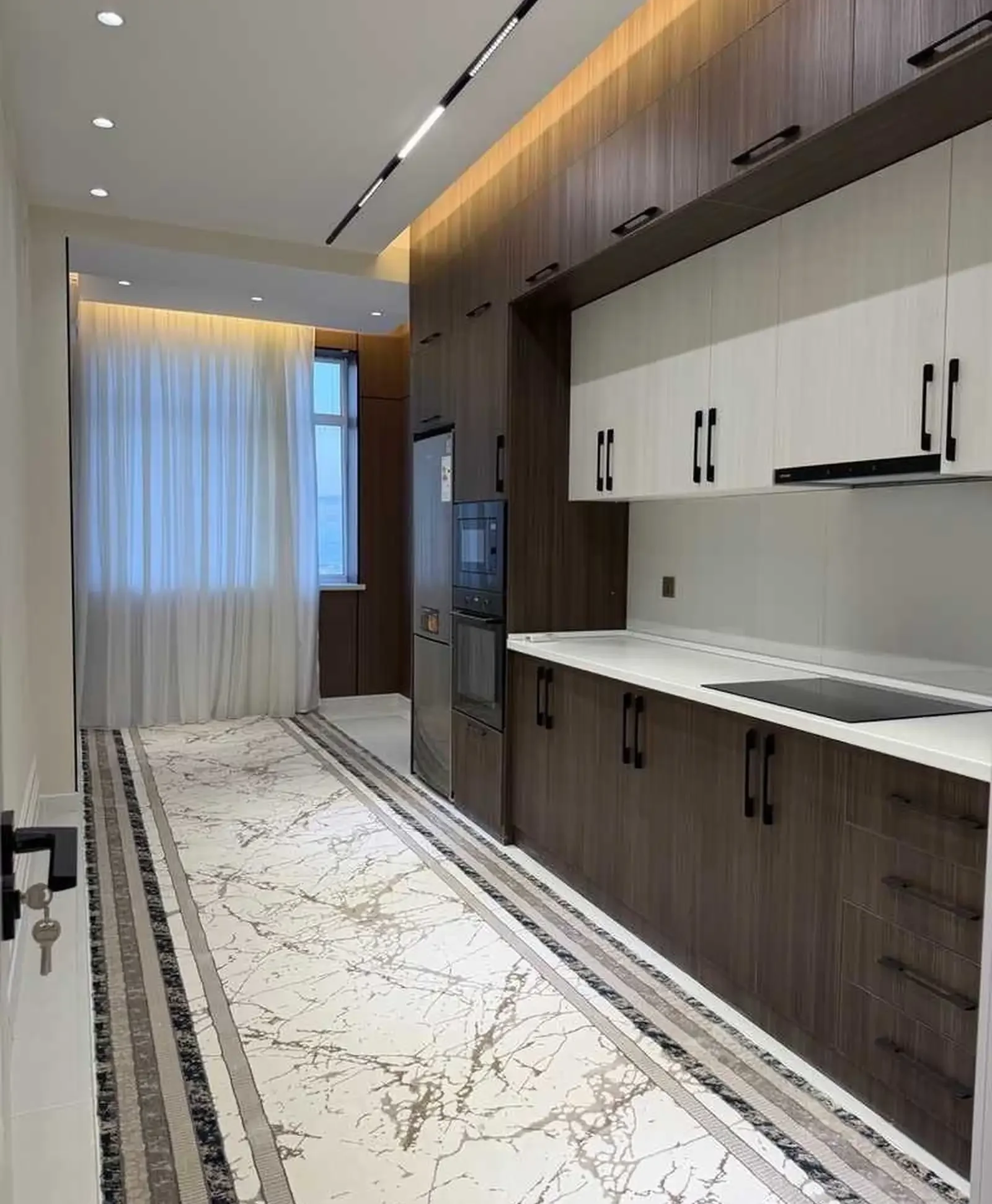 4-комн. квартира, 16 этаж, 111 м², Шохмансур