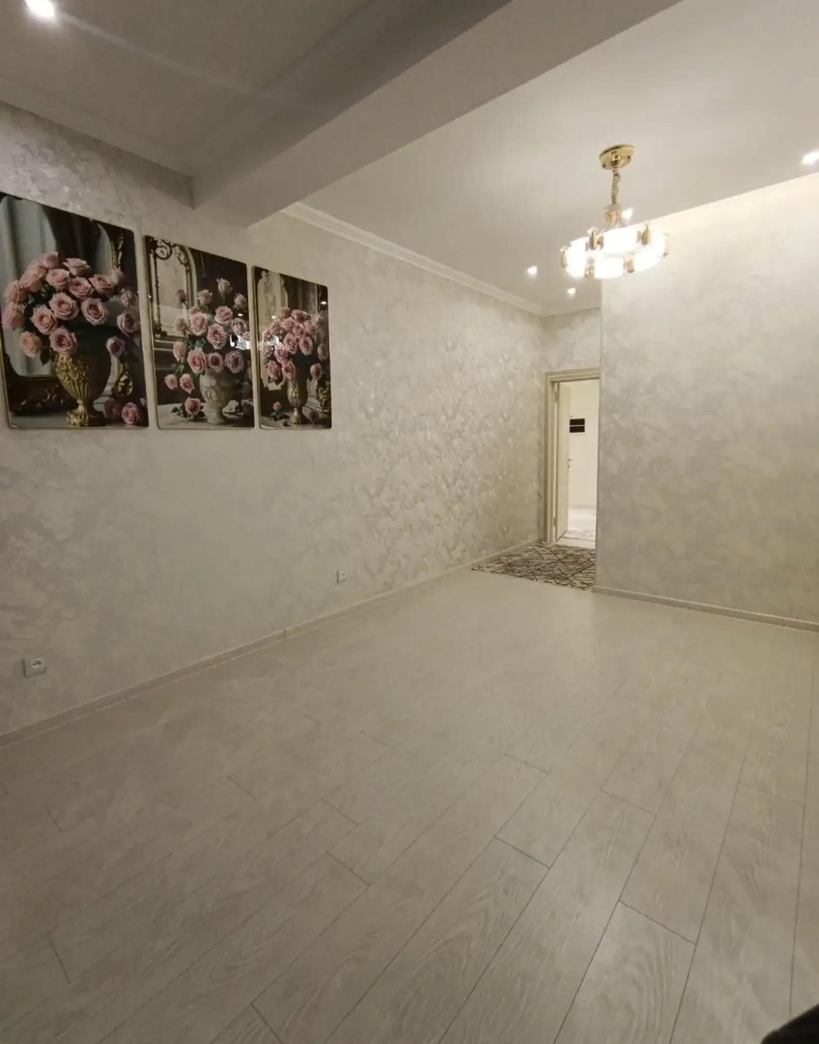 2-комн. квартира, 1 этаж, 87 м², Сино