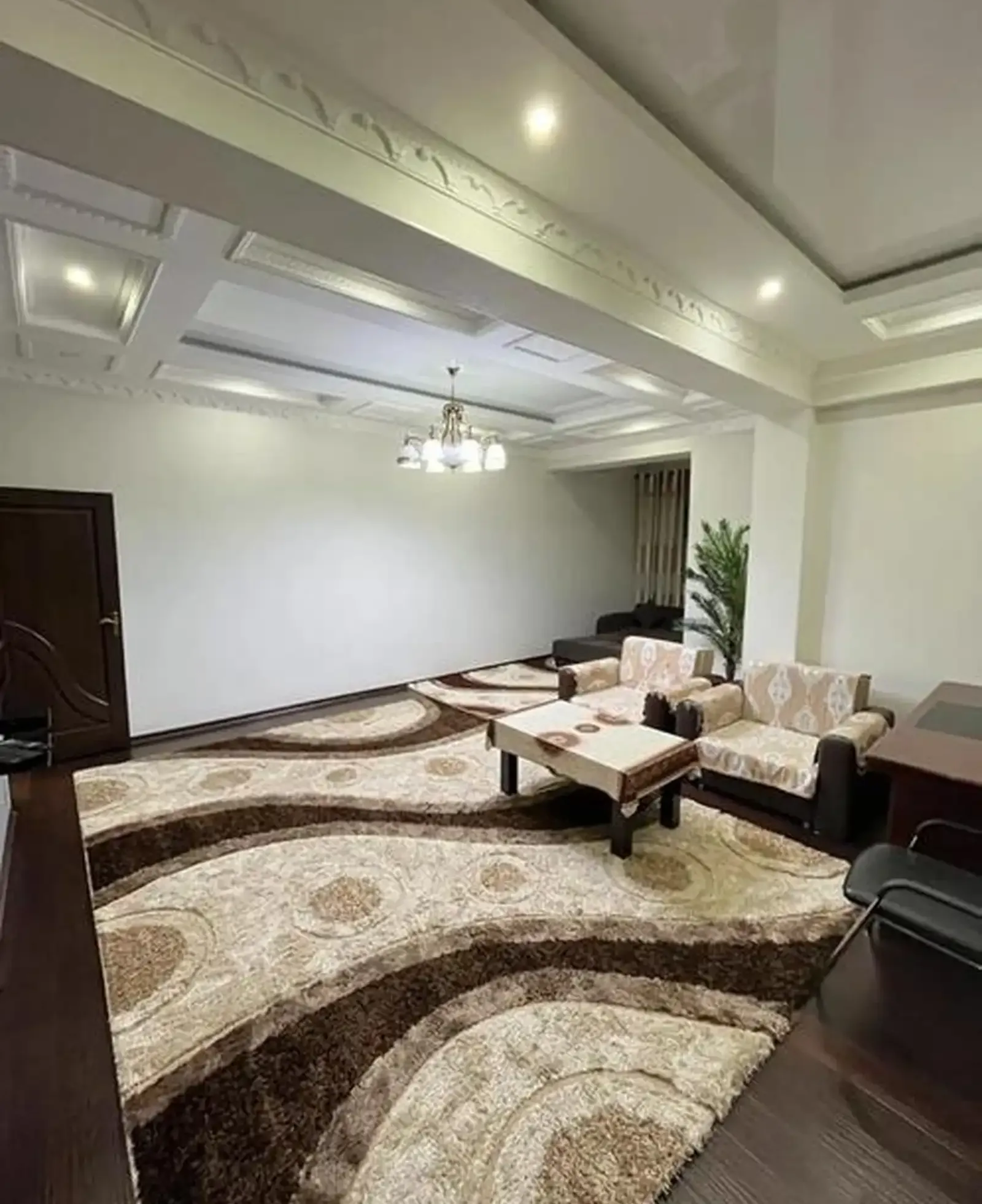 2-комн. квартира, 11 этаж, 79м², Сомони