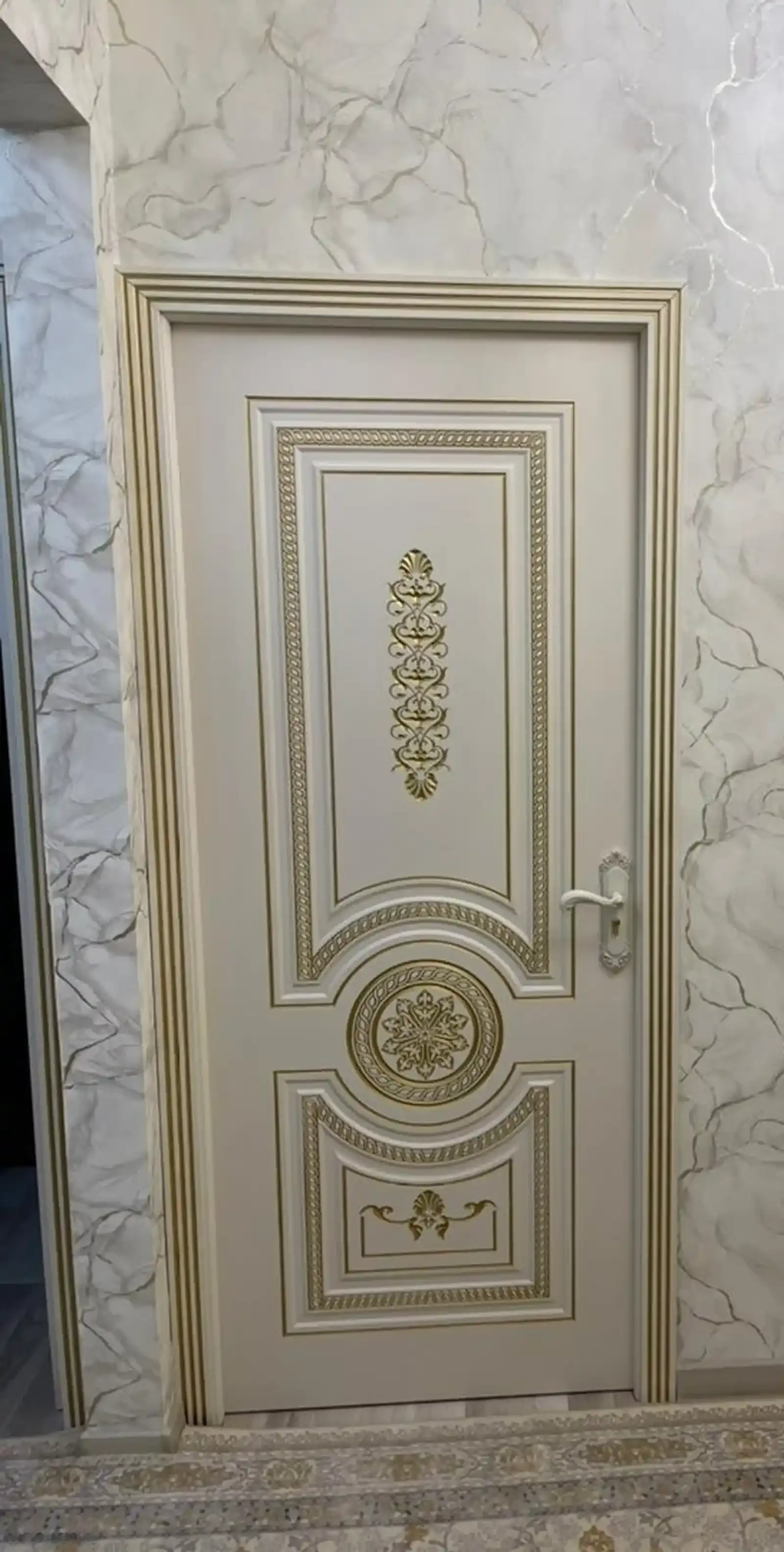Дверь