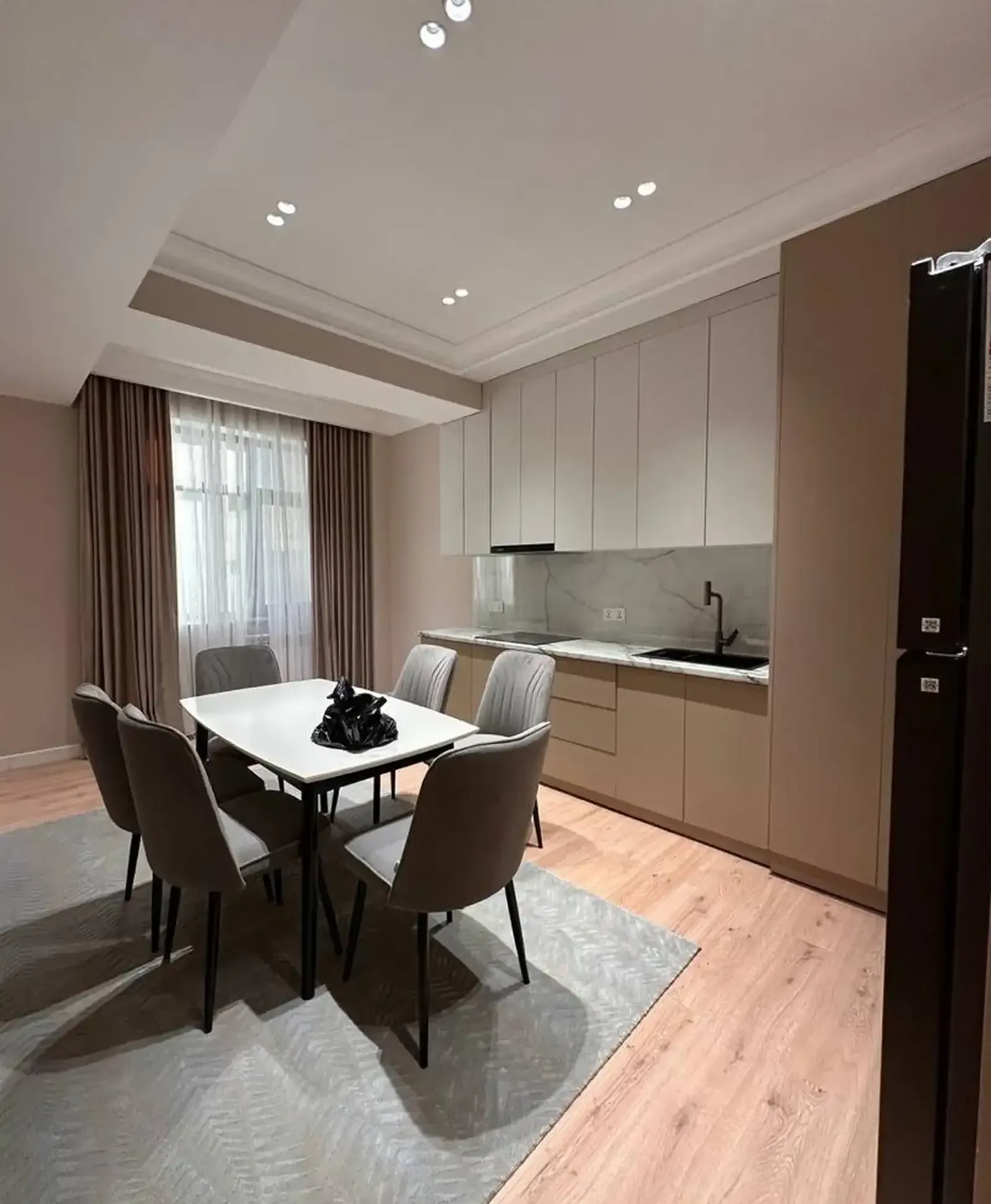 2-комн. квартира, 15 этаж, 95м², Дом печать/И сомони