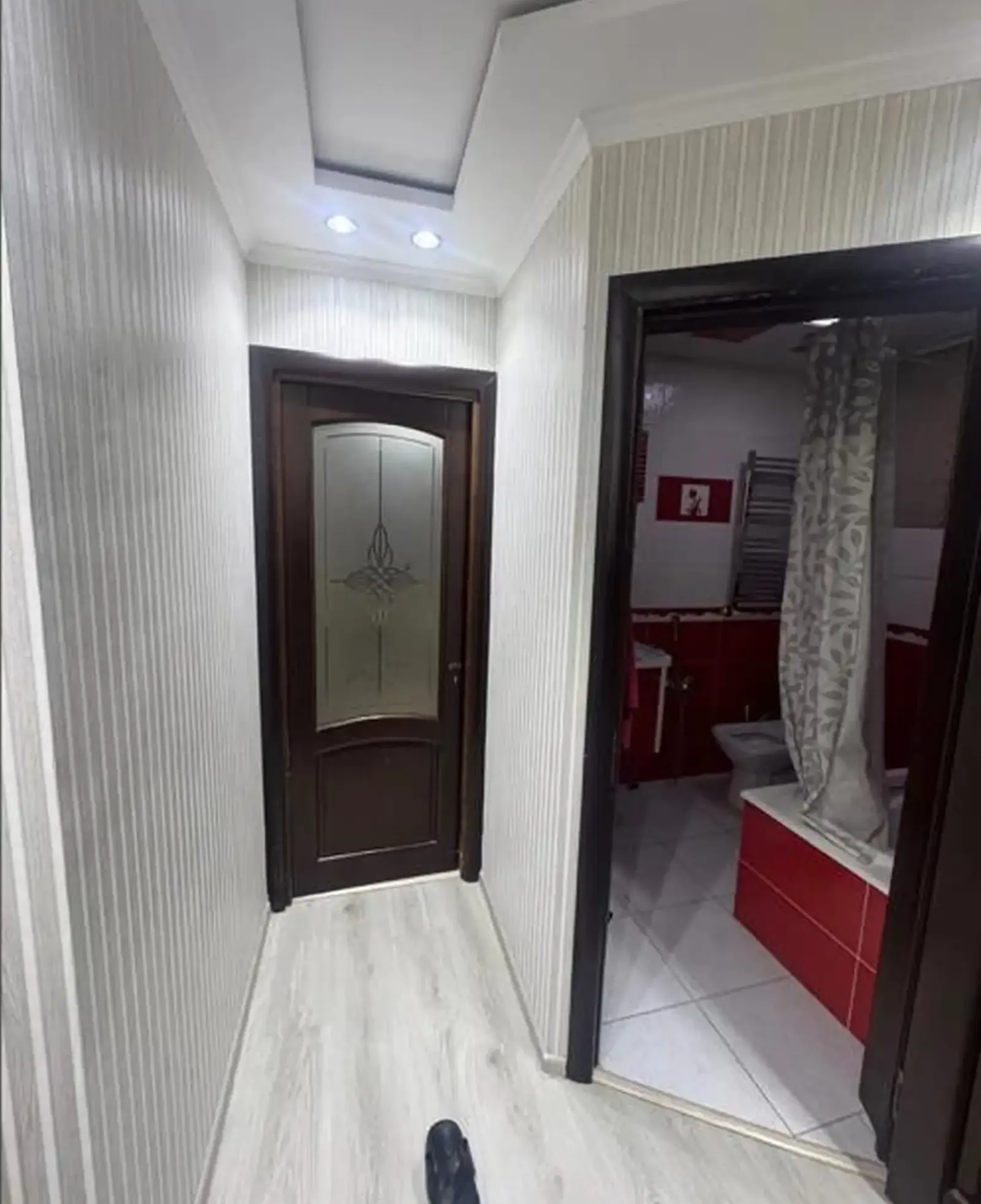 3-комн. квартира, 1 этаж, 90м², Сино