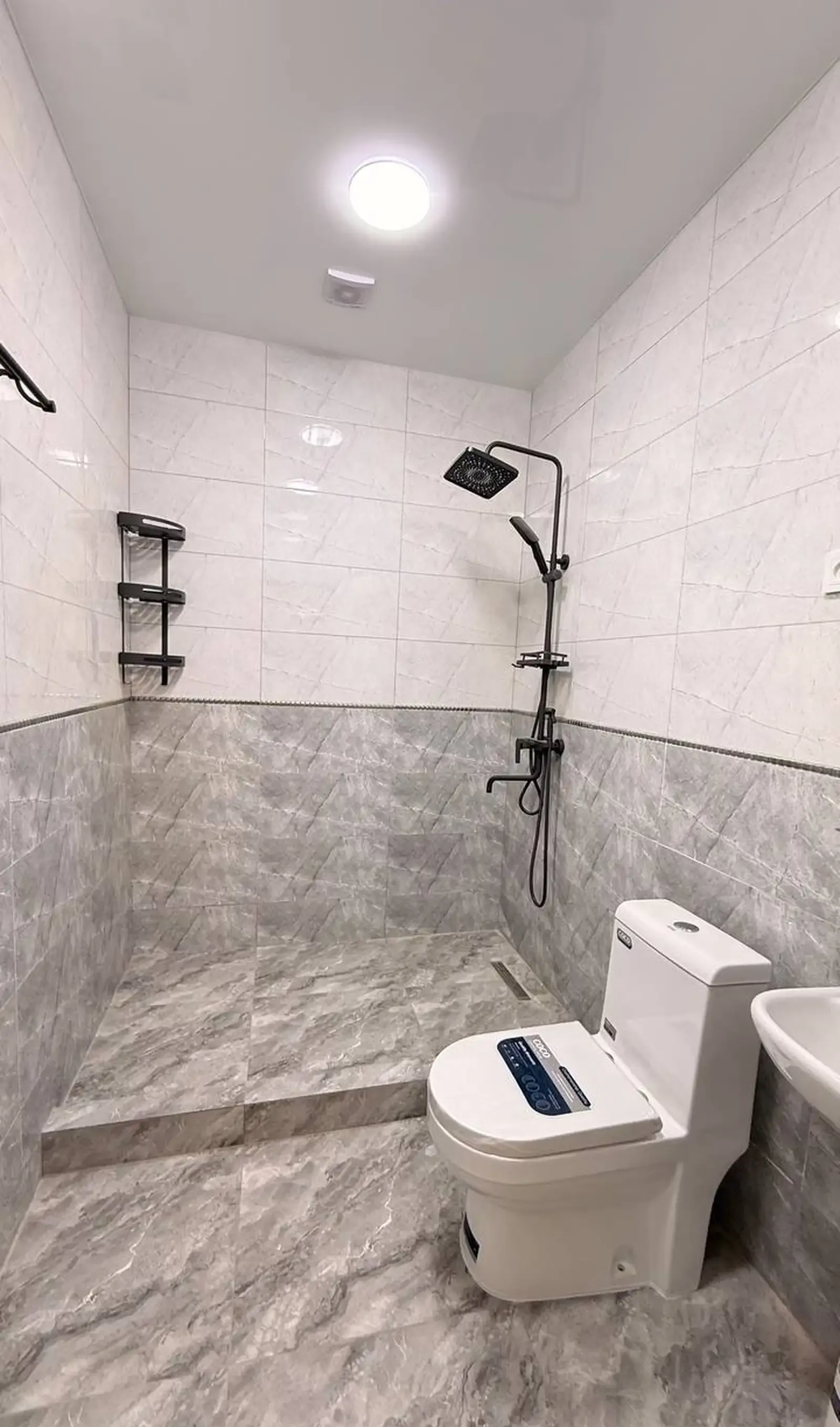 2-этажный, 14 комнатный дом, 565 м², Шохмансур