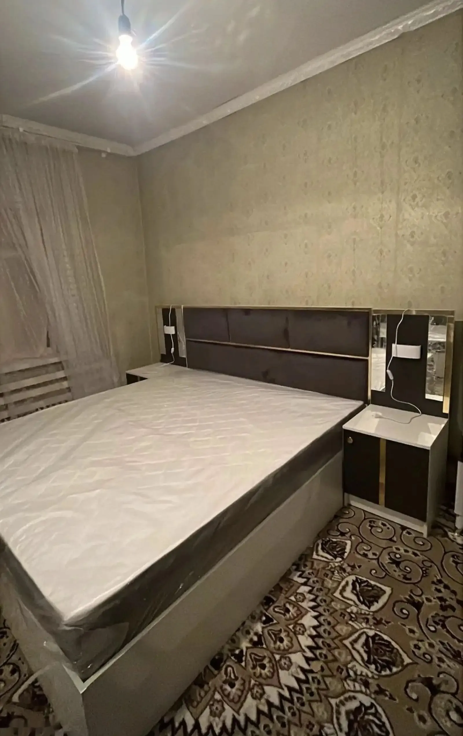 Спальный гарнитур