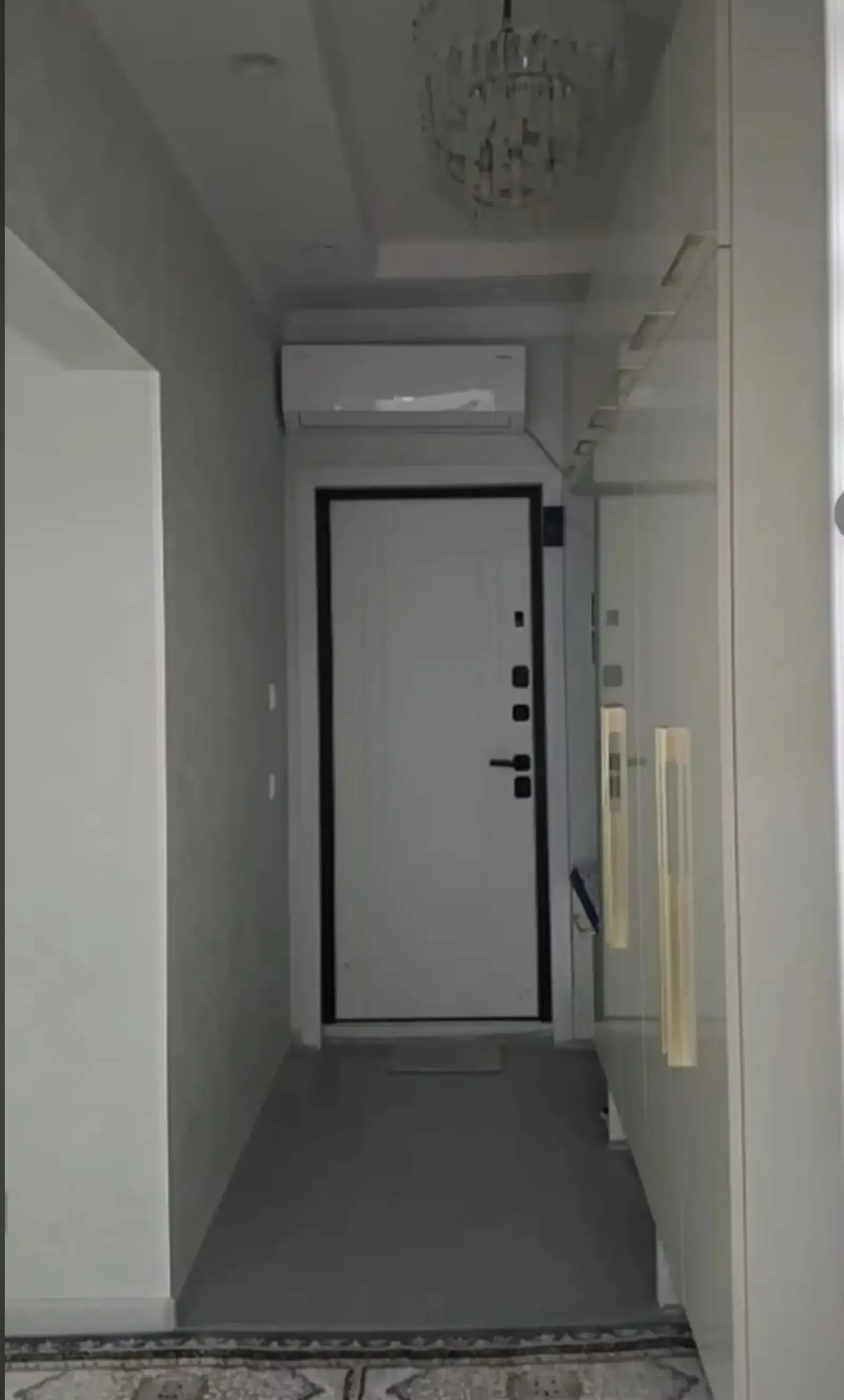 3-комн. квартира, 2 этаж, 70м², Cино