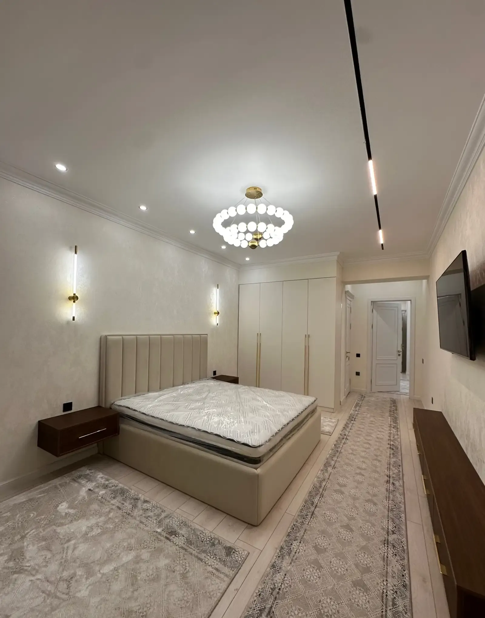2-комн. квартира, 10 этаж, 117 м², Спартак