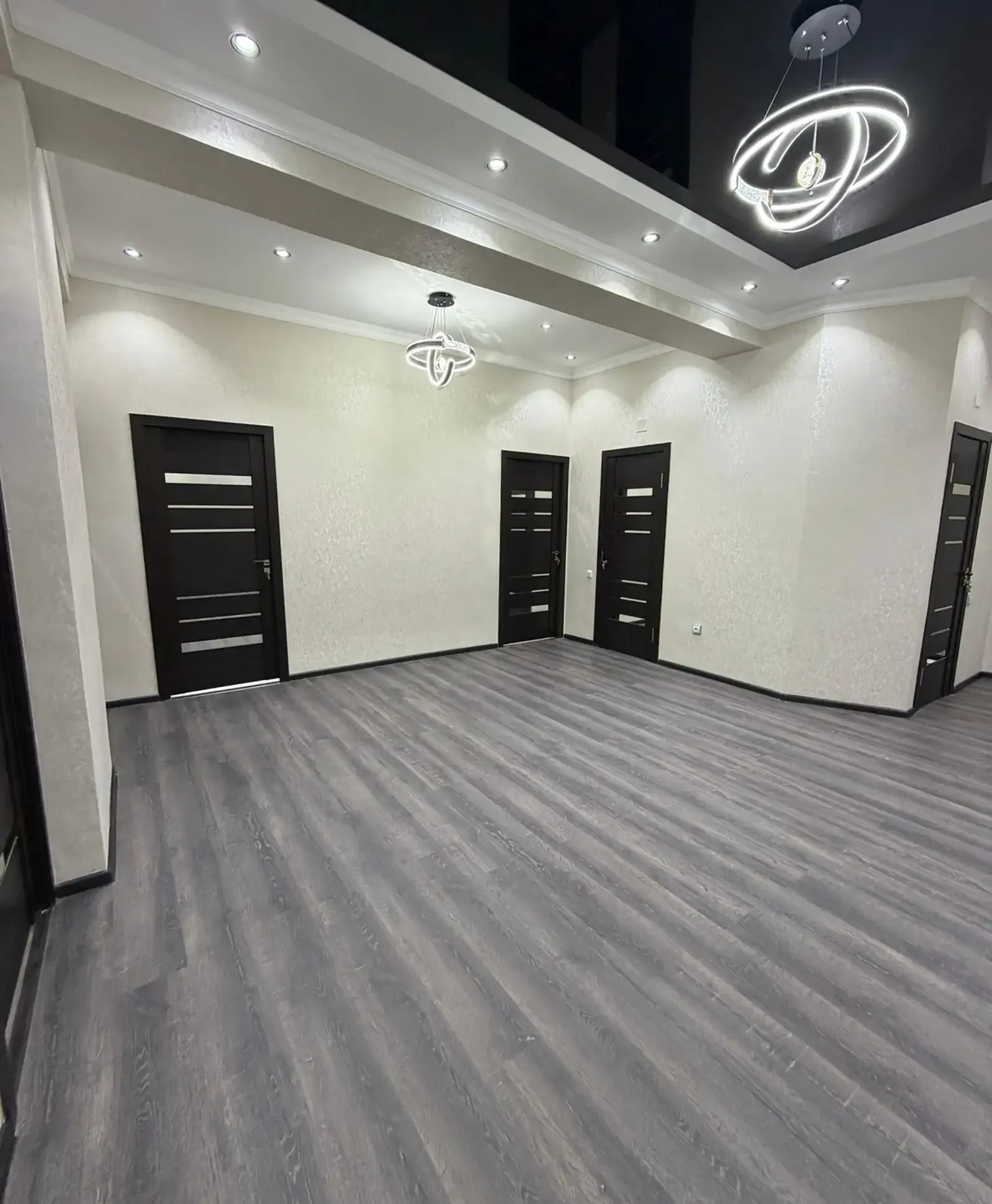3-комн. квартира, 14 этаж, 100м², Сино
