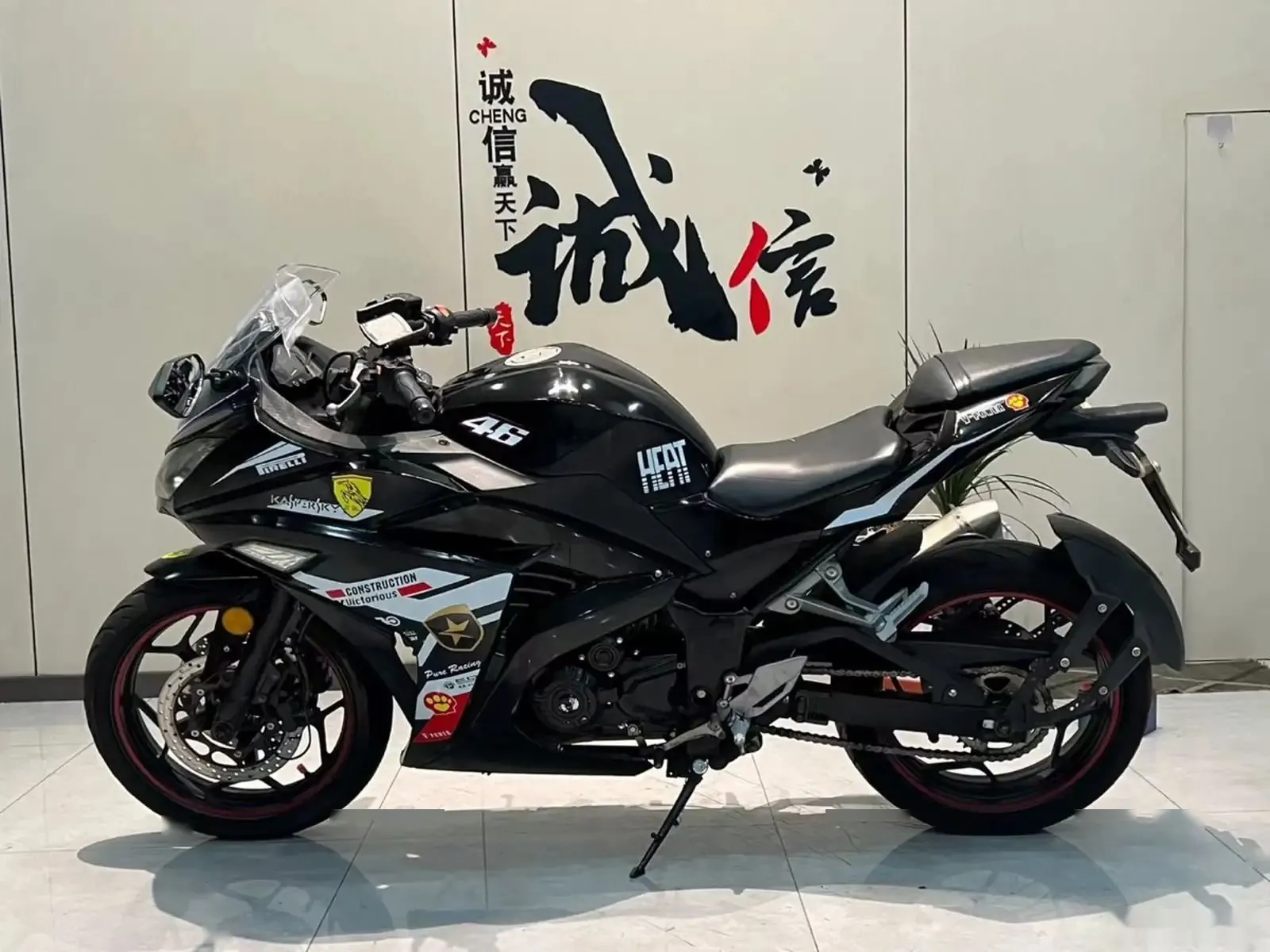 Мотоцикл Kawasaki 400 cc
