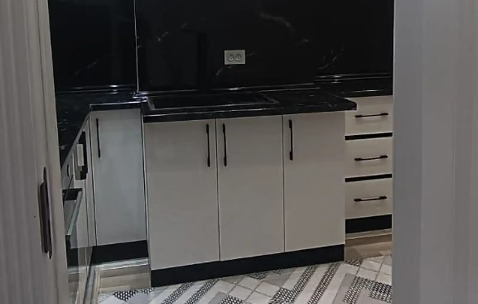 2-комн. квартира, 12 этаж, 70 м², Фирдавси, Чал Чам