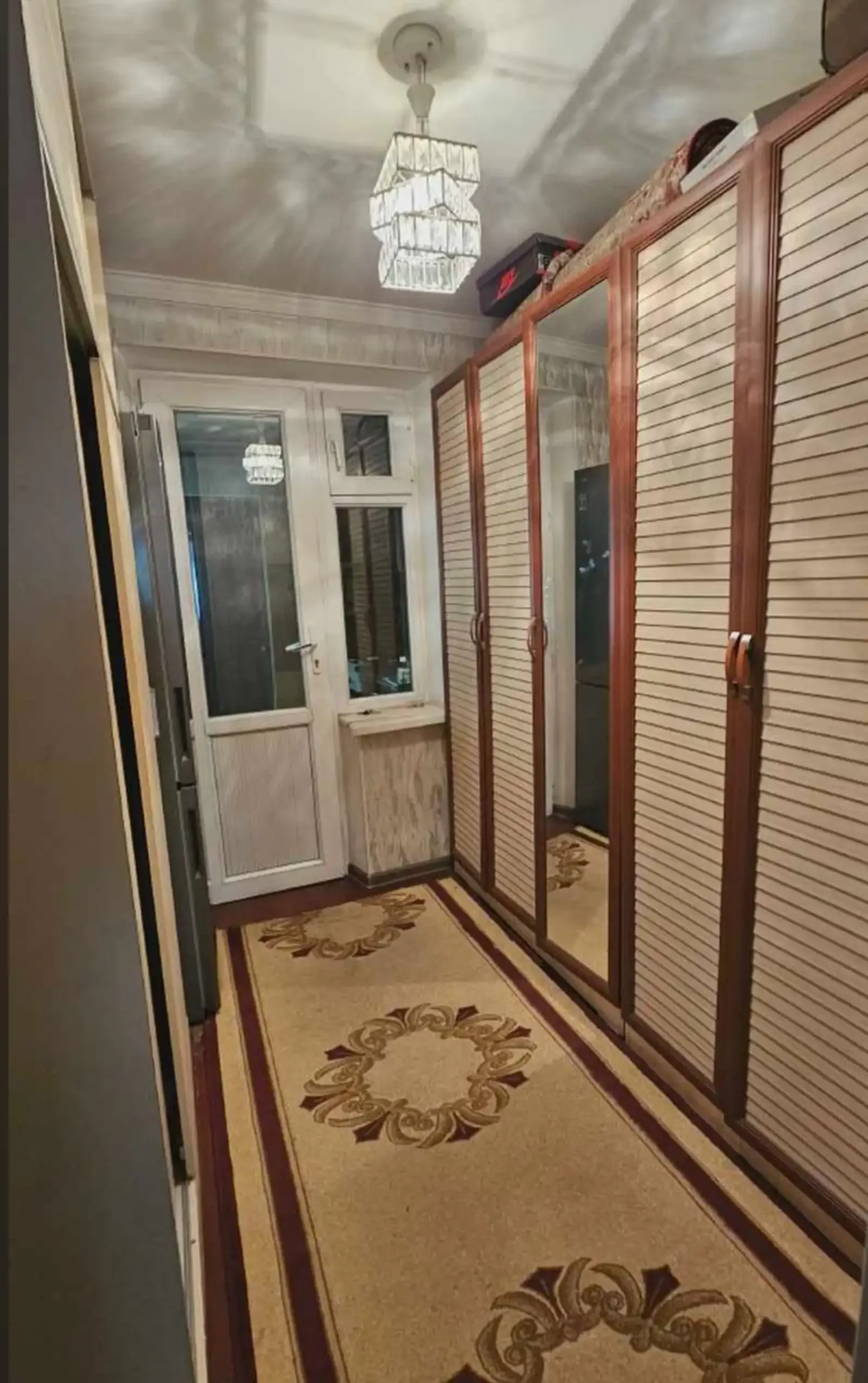 3-комн. квартира, 1 этаж, 60м², фирдавси