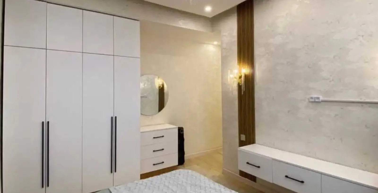 2-комн. квартира, 4 этаж, 77 м², Молодежный театр