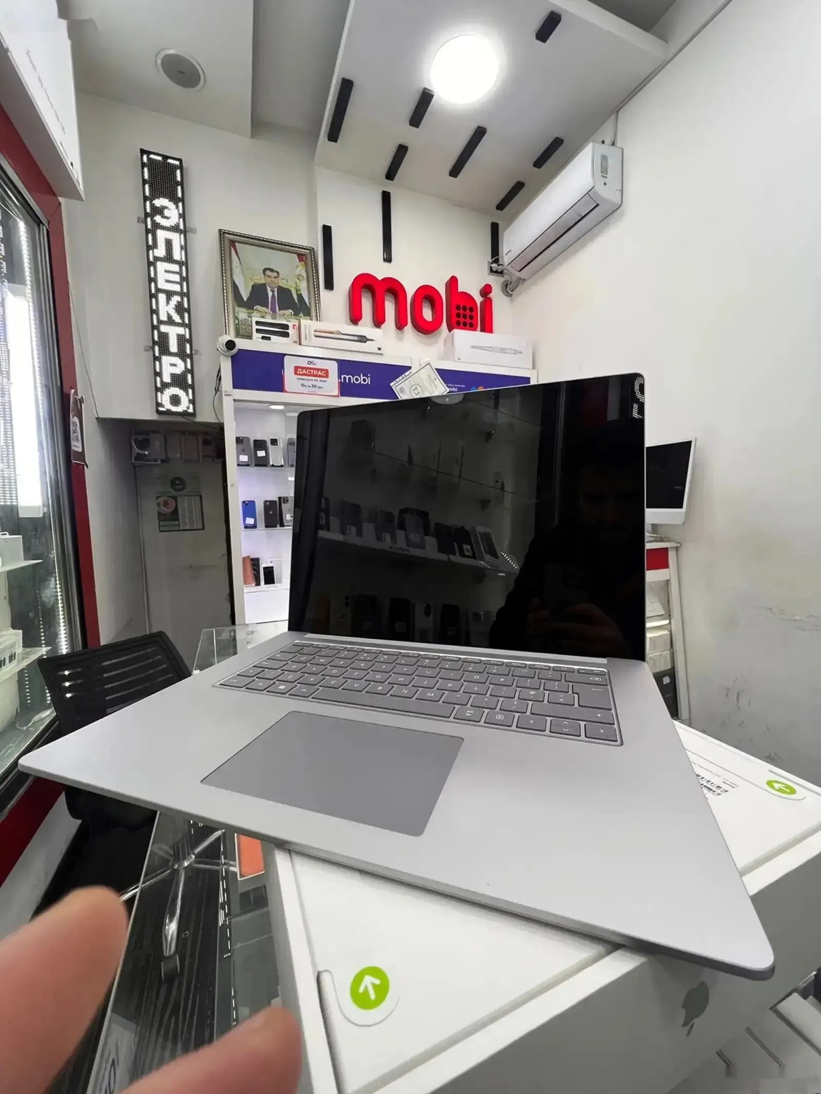 Ноутбук microsoft surface matebook