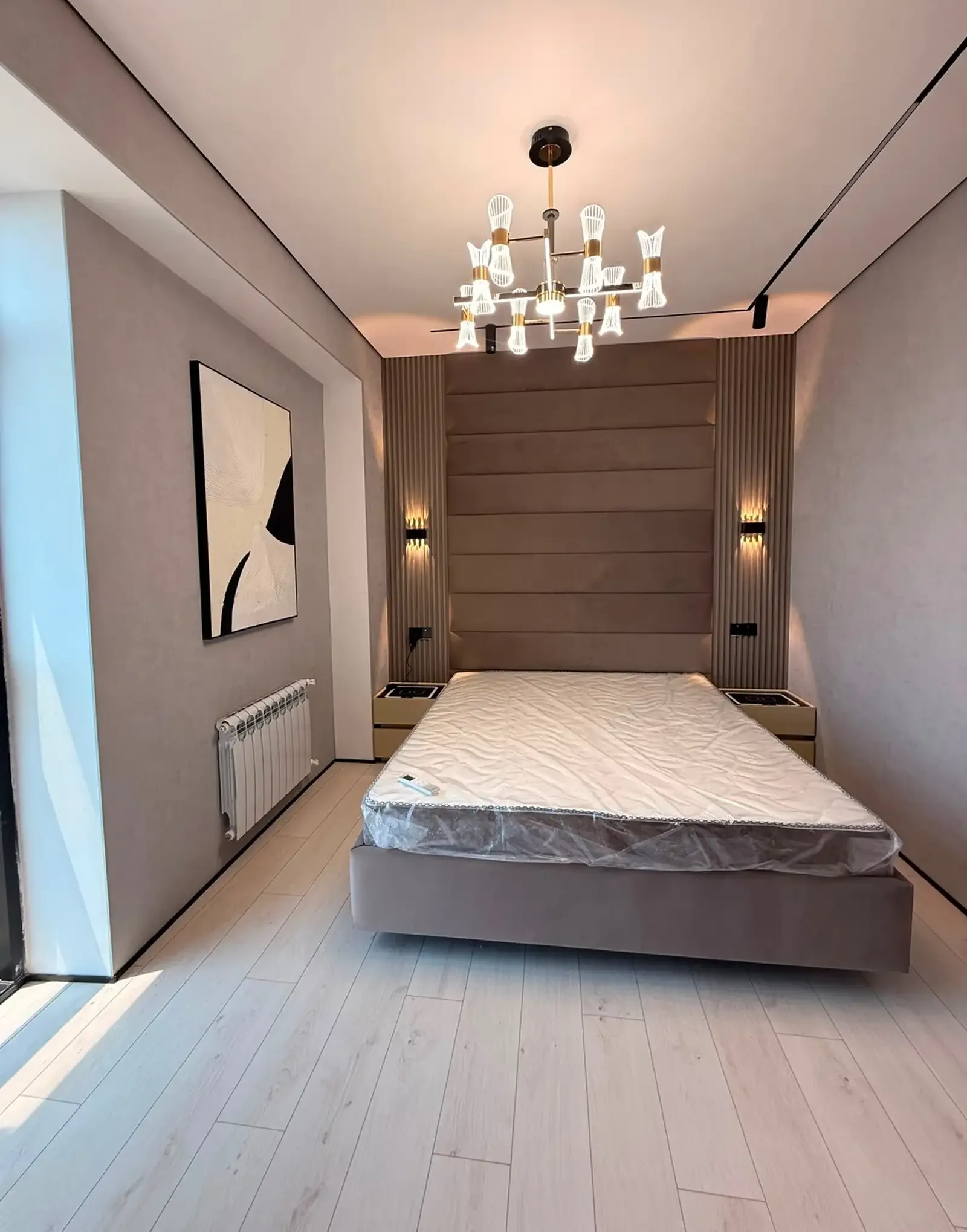 2-комн. квартира, 15 этаж, 82 м², рядом с бывшим УВД