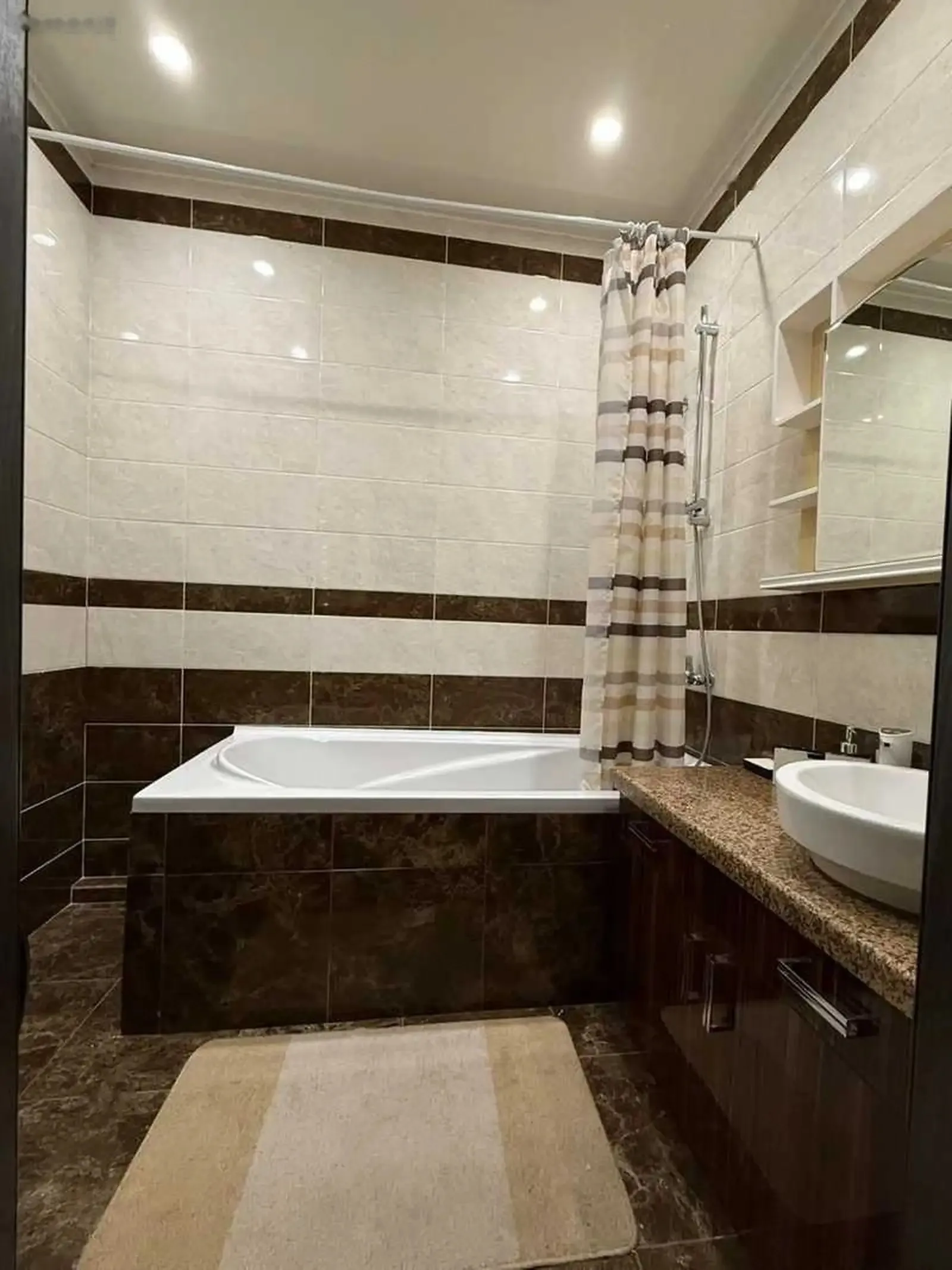 4-к квартира, 5 этаж, 115 м², Сомони