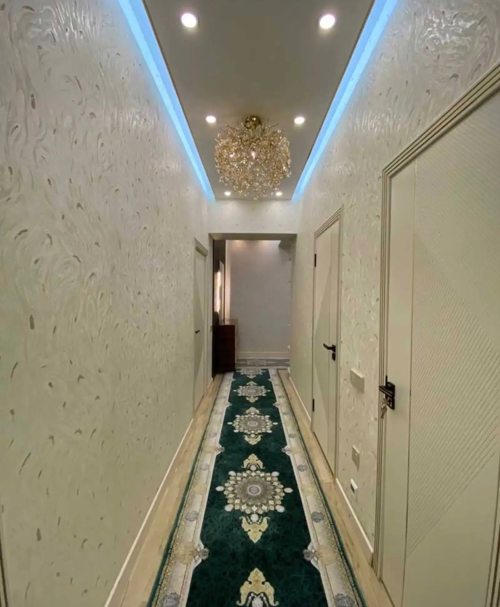2-комн. квартира, 4 этаж, 77 м², н.Фирдавси-Молодёжный театр