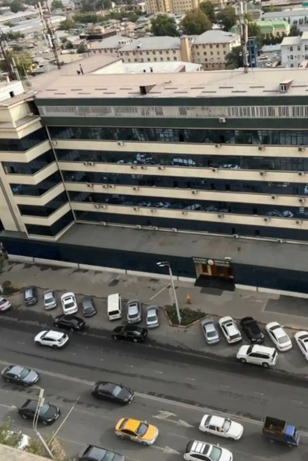 2-комн. квартира, 12 этаж, 63 м², Шохмансур