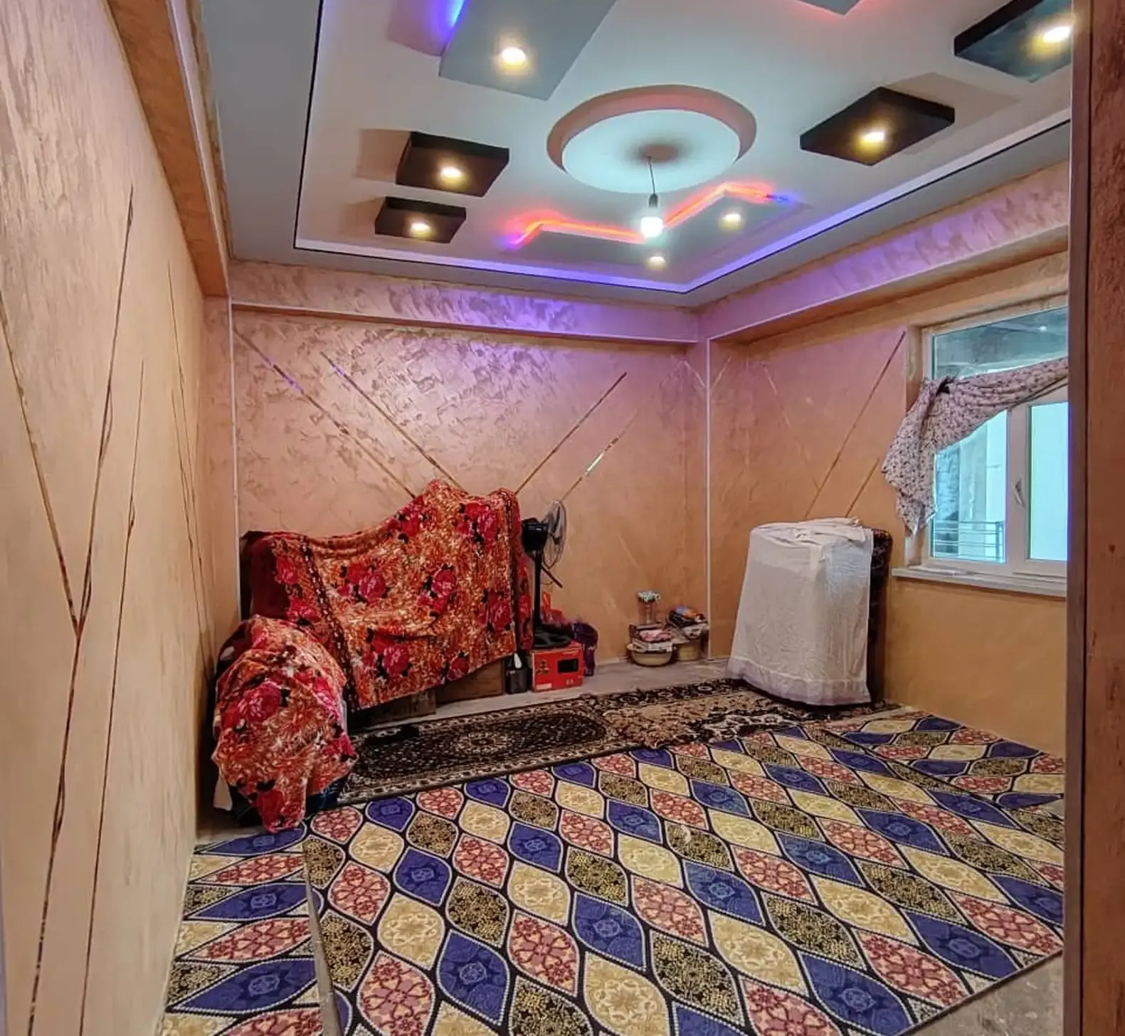 2-комн. квартира, 1 этаж, 63 м², Шохмансур 46мкр