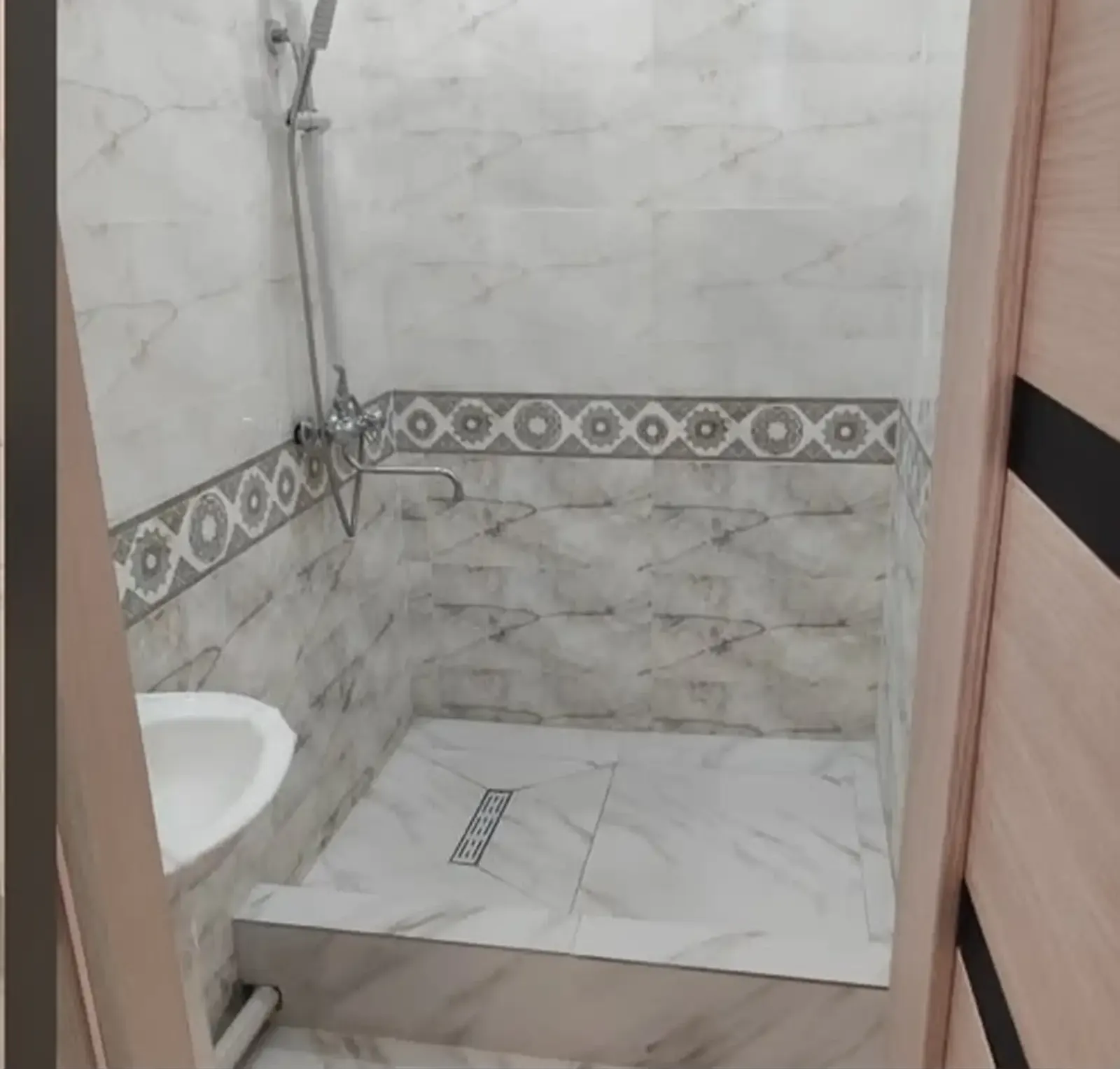 2-к квартира, 2 этаж, 55 м², Шохмансур