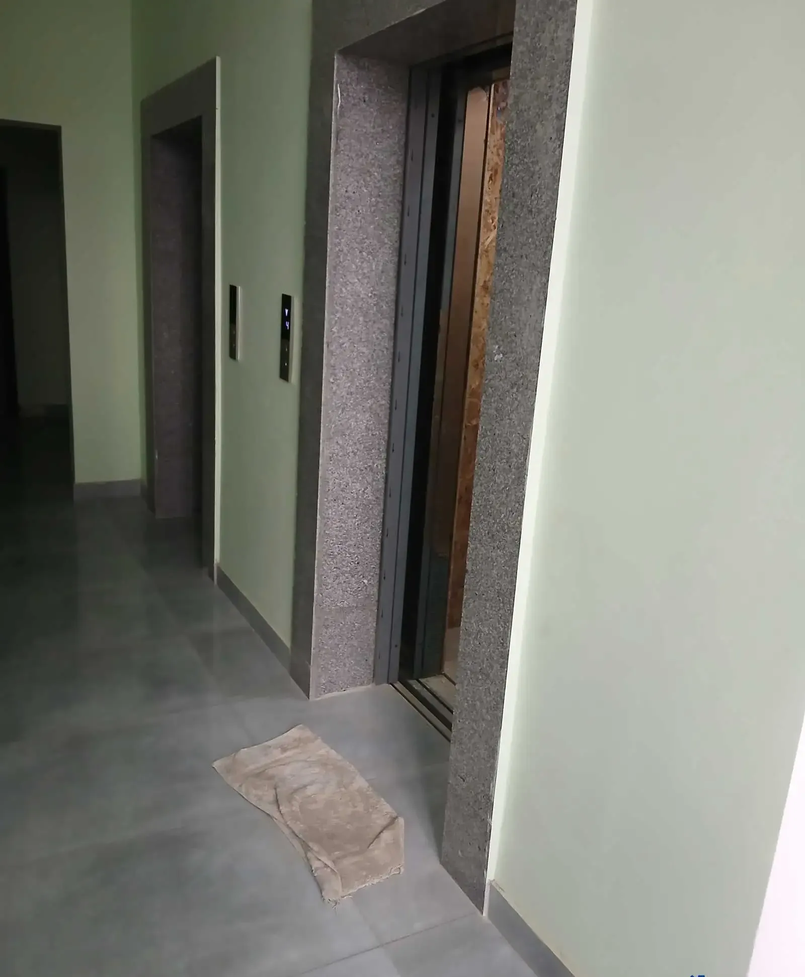 2-комн. квартира, 4 этаж, 105 м², И. Сомони