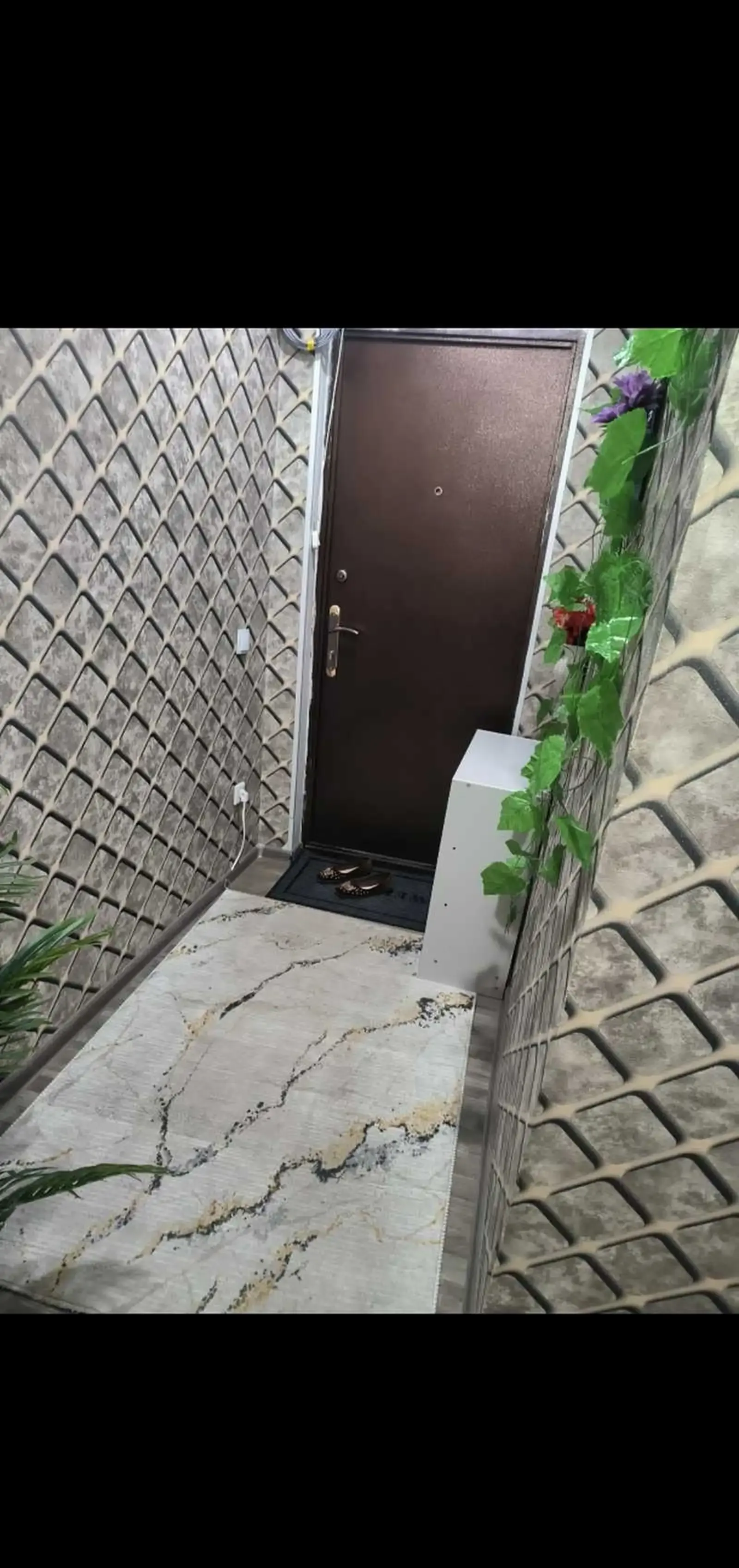2-комн. квартира, 5 этаж, 40 м², 📍 шаҳри Душанбе, ноҳияи Сино, маҳаллаи Зарнисор, назди таксиҳои Регар