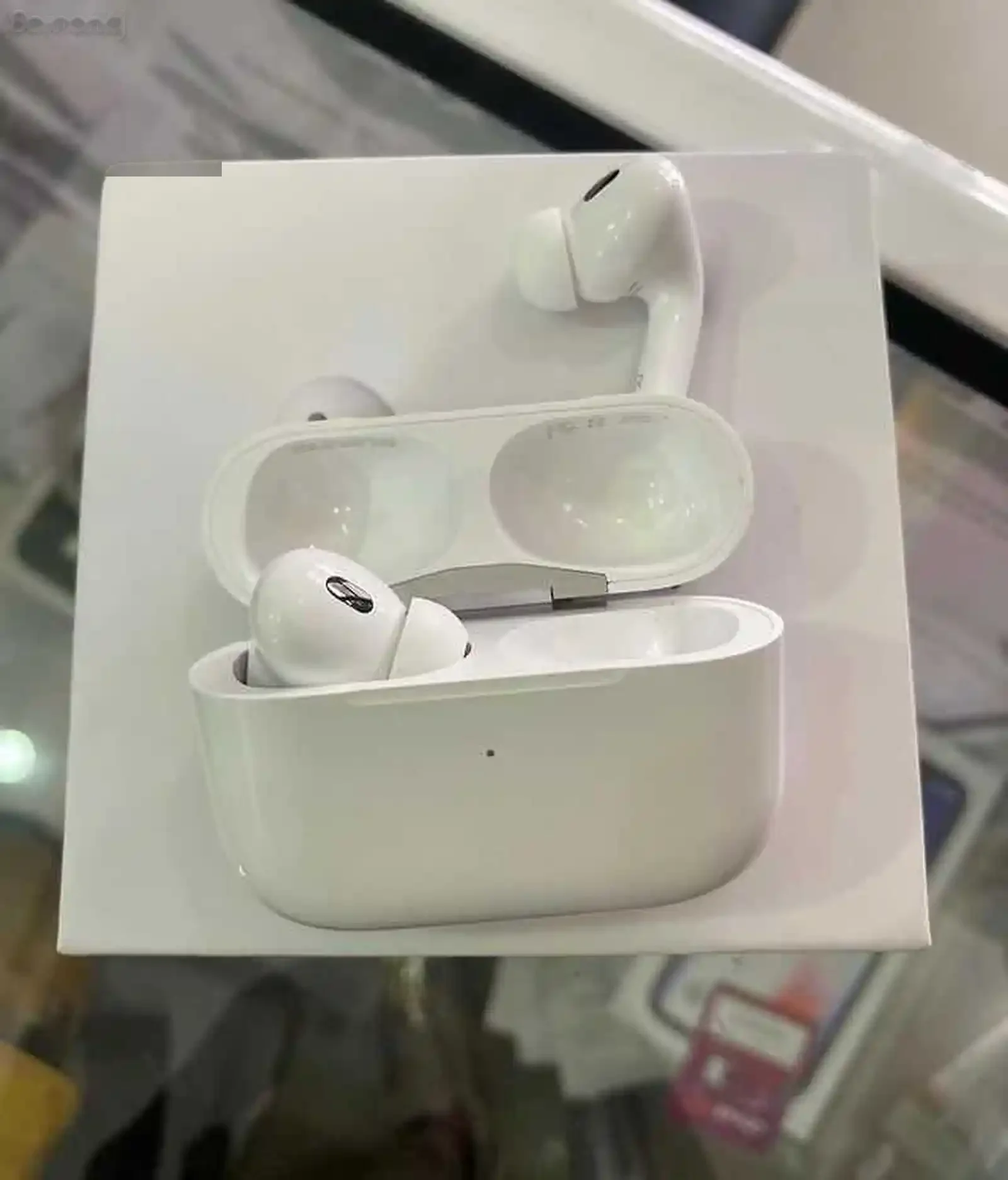 Беспроводные наушники AirPods Pro