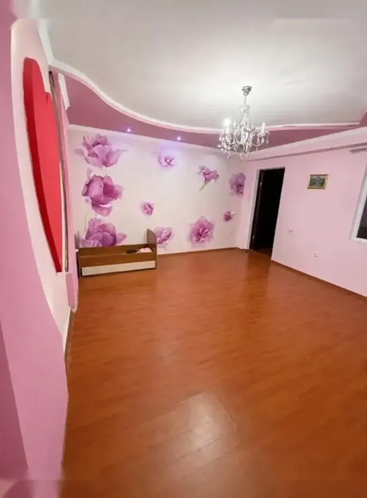 3-этажный, 8 комнатный дом, 350 м², Сино