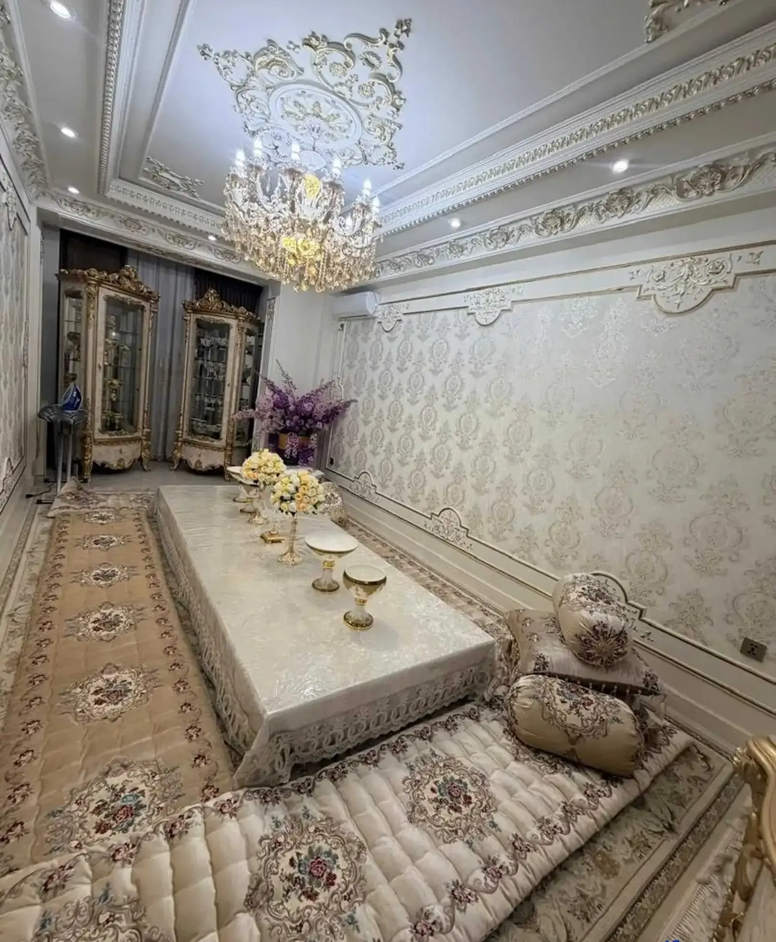 6-комн. квартира, 4 этаж, 200 м², И. Сомони