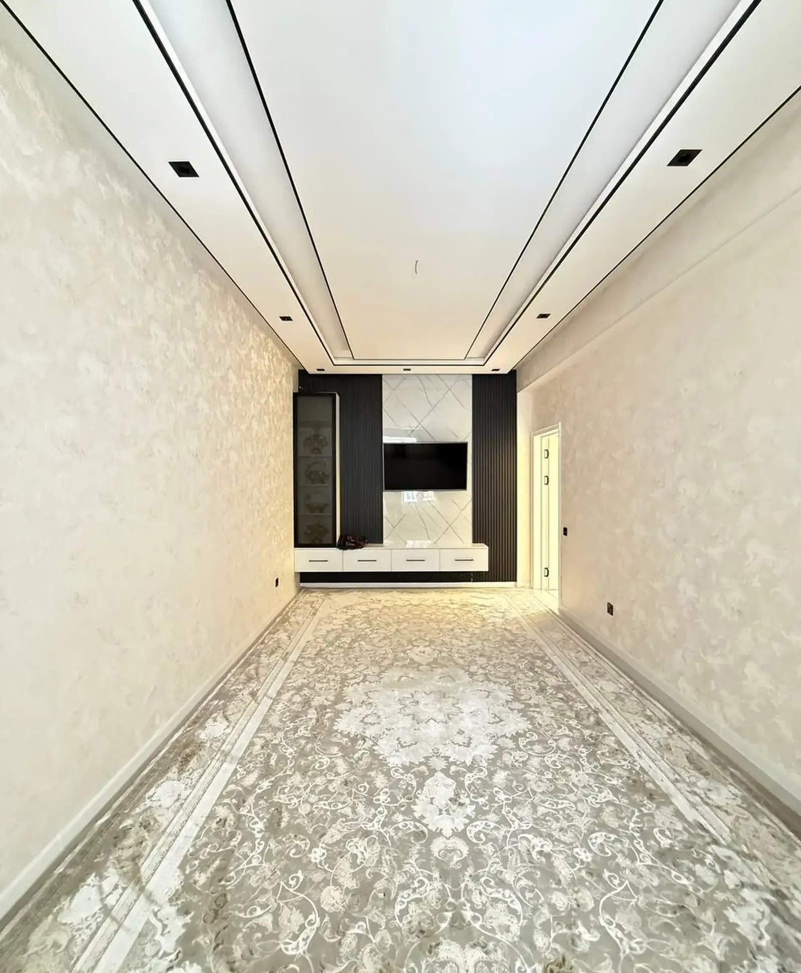 3-комн. квартира, 2 этаж, 108 м², Сино