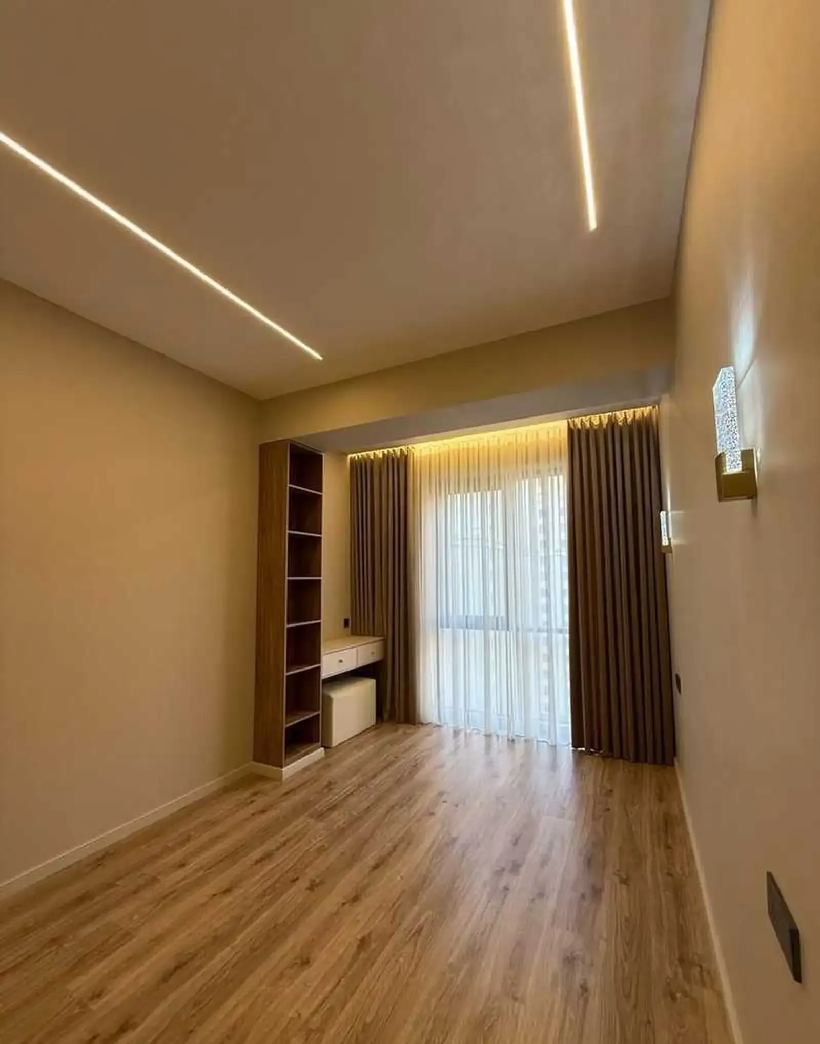 2-комн. квартира, 11 этаж, 77м²,Садбарг,доми Гелос