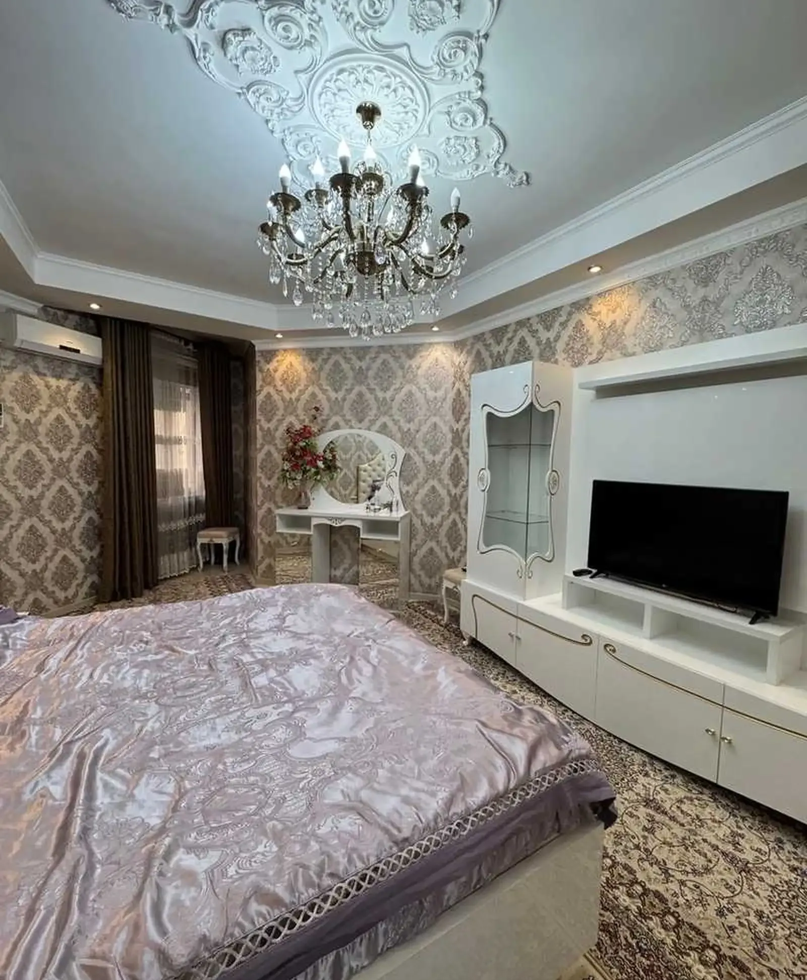 3-комн. квартира, 8 этаж, 145м², Дом Печать