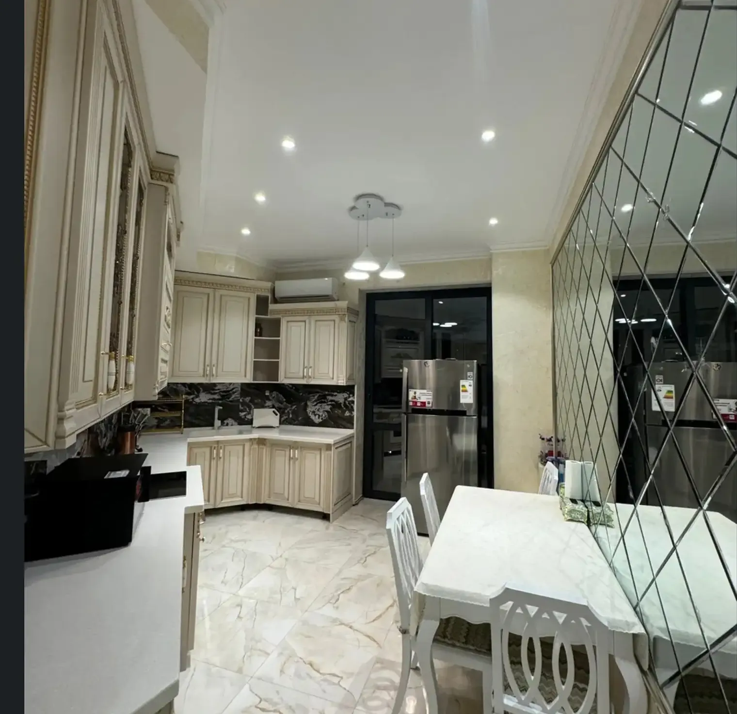 4-комн. квартира, 7 этаж, 200м², И Сомони